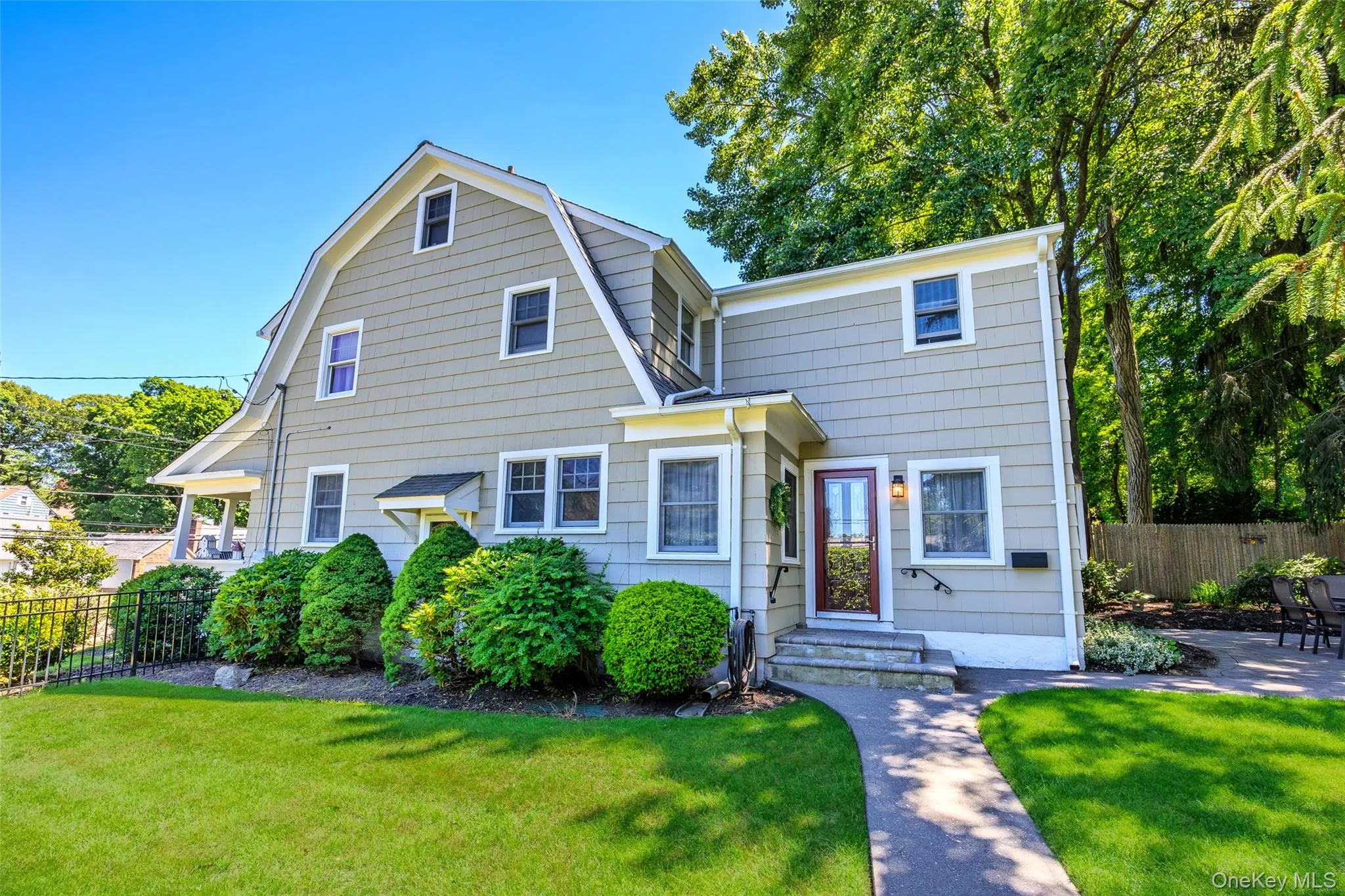 217 Soundview Road, Huntington, NY, 4 Bedrooms Bedrooms, 9 Rooms Rooms,2 BathroomsBathrooms,Residential,For Rent,Soundview,0,1014881 217 Soundview Road, Huntington, NY, 4 Bedrooms Bedrooms, 9 Rooms Rooms,2 BathroomsBathrooms,Residential,For Rent,Soundview,0,1014881