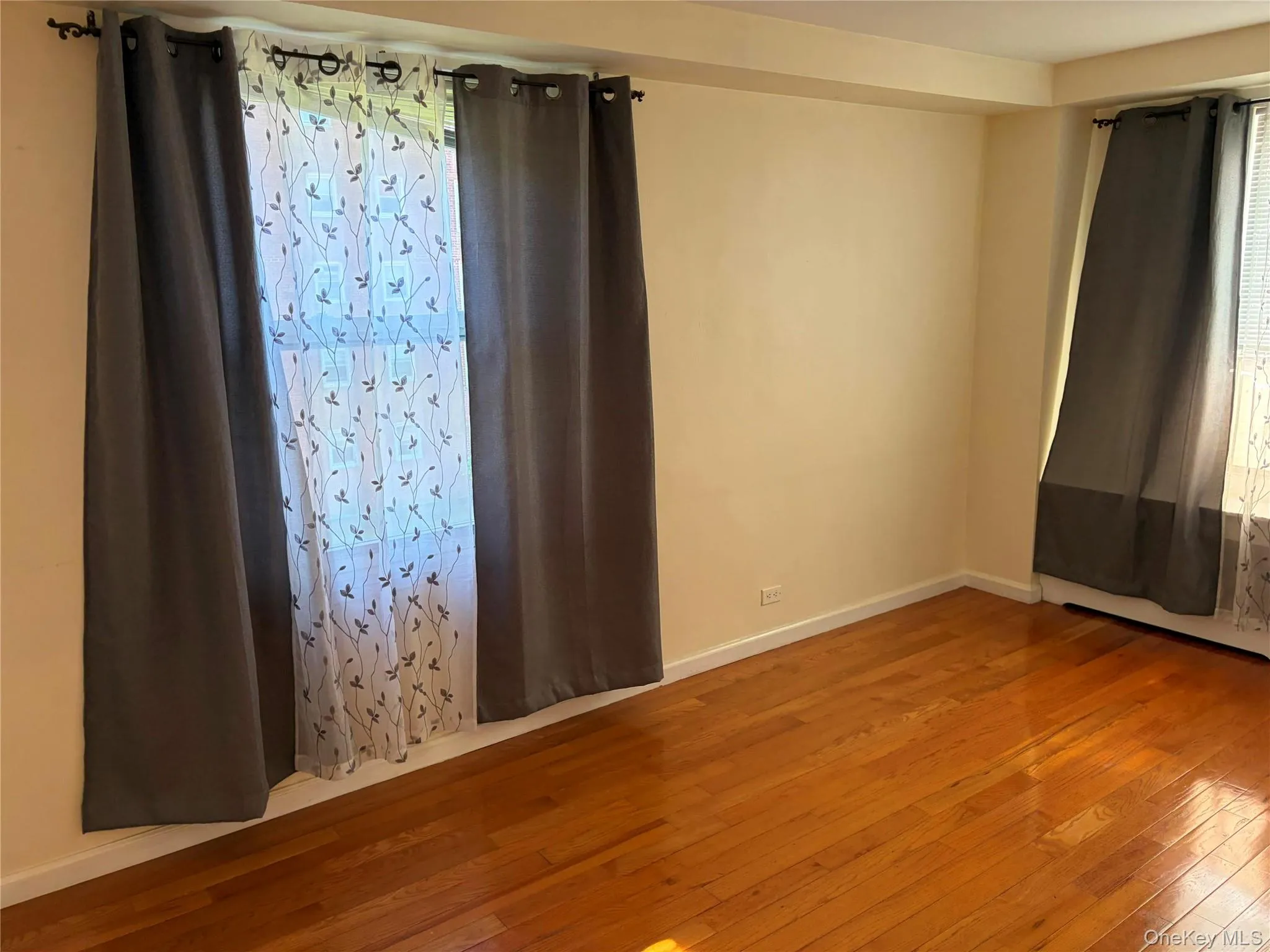 98-20 62nd Drive, New York, NY, 2 Bedrooms Bedrooms, 4 Rooms Rooms,1 BathroomBathrooms,Residential,For Rent,62nd,0,1014887 98-20 62nd Drive, New York, NY, 2 Bedrooms Bedrooms, 4 Rooms Rooms,1 BathroomBathrooms,Residential,For Rent,62nd,0,1014887