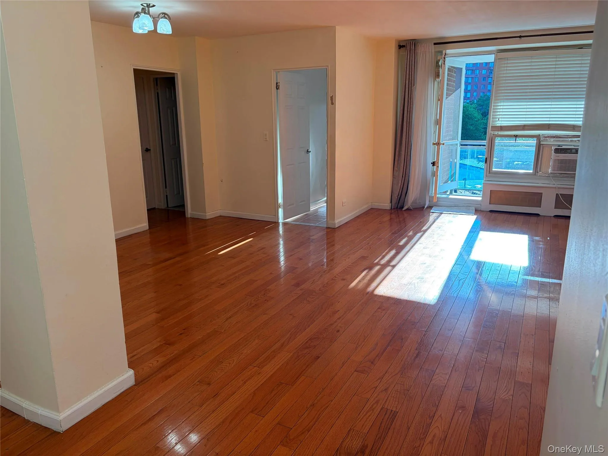 98-20 62nd Drive, New York, NY, 2 Bedrooms Bedrooms, 4 Rooms Rooms,1 BathroomBathrooms,Residential,For Rent,62nd,0,1014887 98-20 62nd Drive, New York, NY, 2 Bedrooms Bedrooms, 4 Rooms Rooms,1 BathroomBathrooms,Residential,For Rent,62nd,0,1014887