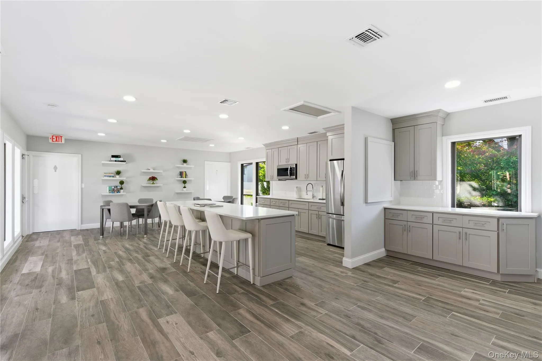 Modern clubhouse retreat Modern clubhouse retreat
