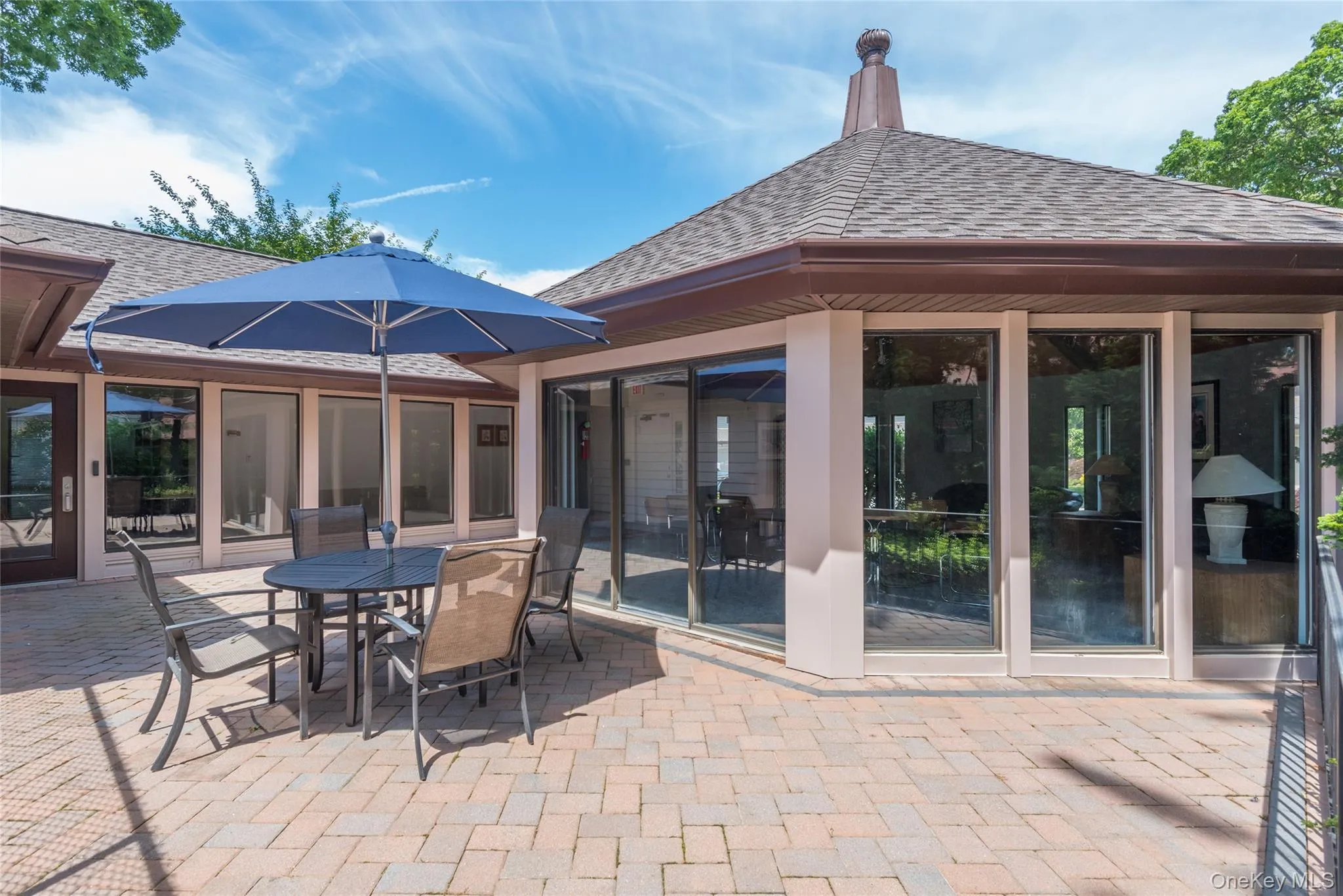 Stunning outdoor clubhouse space perfect for gathering and socializing Stunning outdoor clubhouse space perfect for gathering and socializing