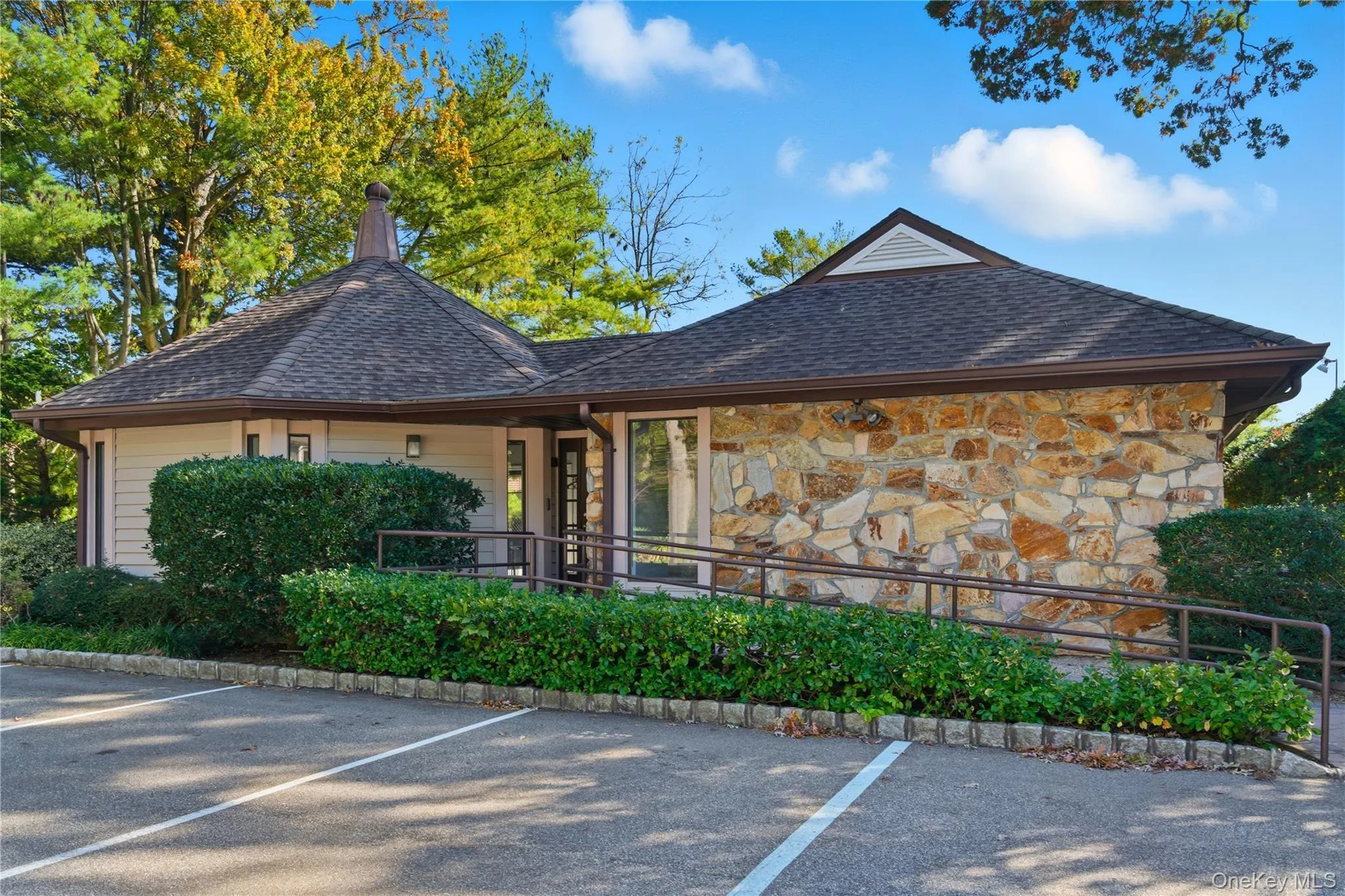 Clubhouse Clubhouse