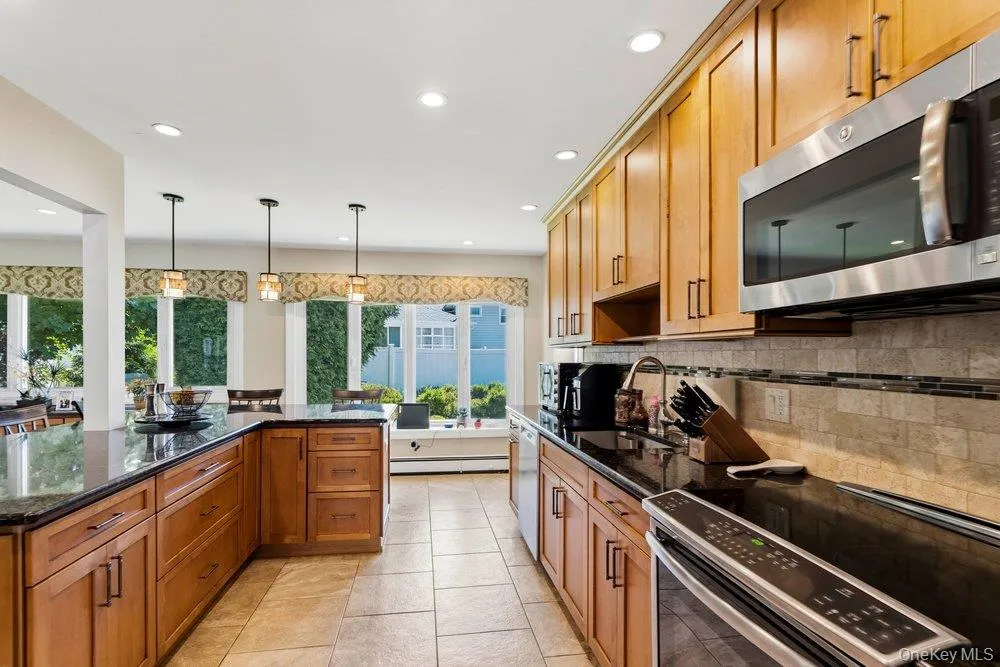 22 Theodore Drive, Oyster Bay, NY, 3 Bedrooms Bedrooms, 8 Rooms Rooms,2 BathroomsBathrooms,Residential,For Rent,Theodore,0,1014894 22 Theodore Drive, Oyster Bay, NY, 3 Bedrooms Bedrooms, 8 Rooms Rooms,2 BathroomsBathrooms,Residential,For Rent,Theodore,0,1014894