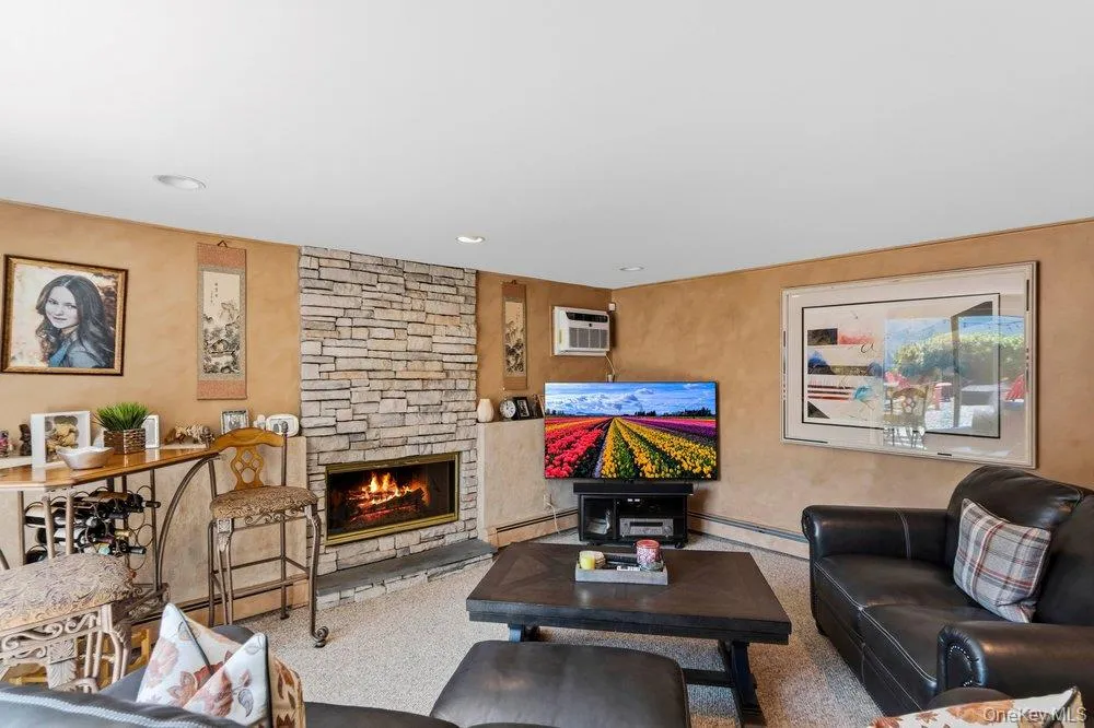 22 Theodore Drive, Oyster Bay, NY, 3 Bedrooms Bedrooms, 8 Rooms Rooms,2 BathroomsBathrooms,Residential,For Rent,Theodore,0,1014894 22 Theodore Drive, Oyster Bay, NY, 3 Bedrooms Bedrooms, 8 Rooms Rooms,2 BathroomsBathrooms,Residential,For Rent,Theodore,0,1014894