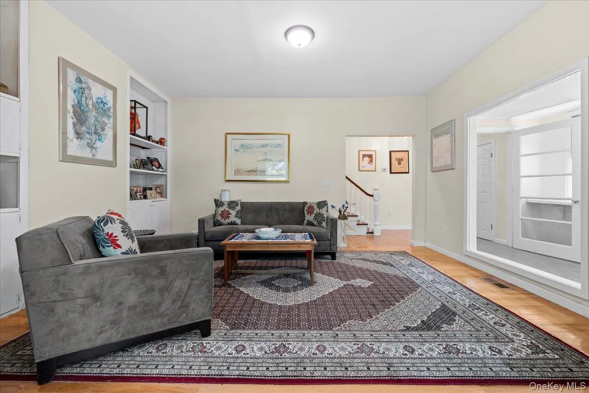5600 Mosholu Avenue, New York, NY, 3 Bedrooms Bedrooms, 8 Rooms Rooms,1 BathroomBathrooms,Residential,For Rent,Mosholu,0,1014897 5600 Mosholu Avenue, New York, NY, 3 Bedrooms Bedrooms, 8 Rooms Rooms,1 BathroomBathrooms,Residential,For Rent,Mosholu,0,1014897
