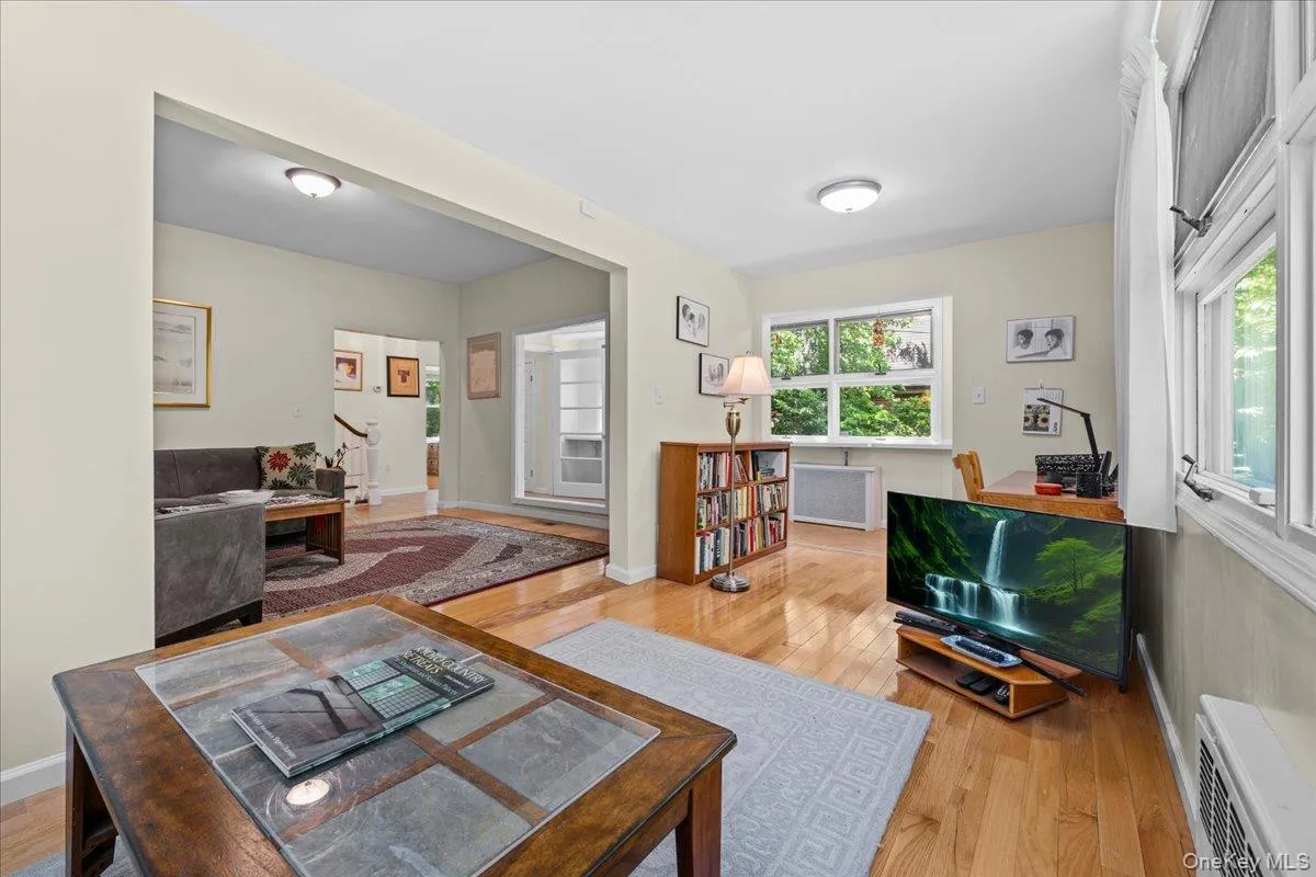 5600 Mosholu Avenue, New York, NY, 3 Bedrooms Bedrooms, 8 Rooms Rooms,1 BathroomBathrooms,Residential,For Rent,Mosholu,0,1014897 5600 Mosholu Avenue, New York, NY, 3 Bedrooms Bedrooms, 8 Rooms Rooms,1 BathroomBathrooms,Residential,For Rent,Mosholu,0,1014897