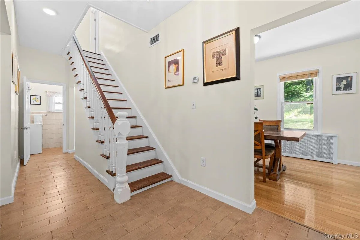 5600 Mosholu Avenue, New York, NY, 3 Bedrooms Bedrooms, 8 Rooms Rooms,1 BathroomBathrooms,Residential,For Rent,Mosholu,0,1014897 5600 Mosholu Avenue, New York, NY, 3 Bedrooms Bedrooms, 8 Rooms Rooms,1 BathroomBathrooms,Residential,For Rent,Mosholu,0,1014897