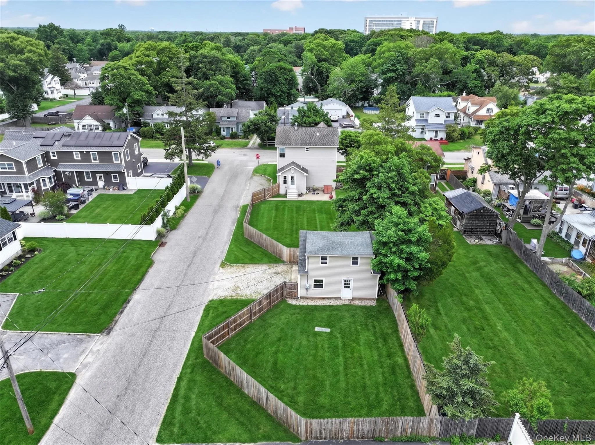 26 Richard Avenue, Islip, NY, 3 Bedrooms Bedrooms, 8 Rooms Rooms,1 BathroomBathrooms,Residential,For Rent,Richard,0,KEY1014898 26 Richard Avenue, Islip, NY, 3 Bedrooms Bedrooms, 8 Rooms Rooms,1 BathroomBathrooms,Residential,For Rent,Richard,0,KEY1014898