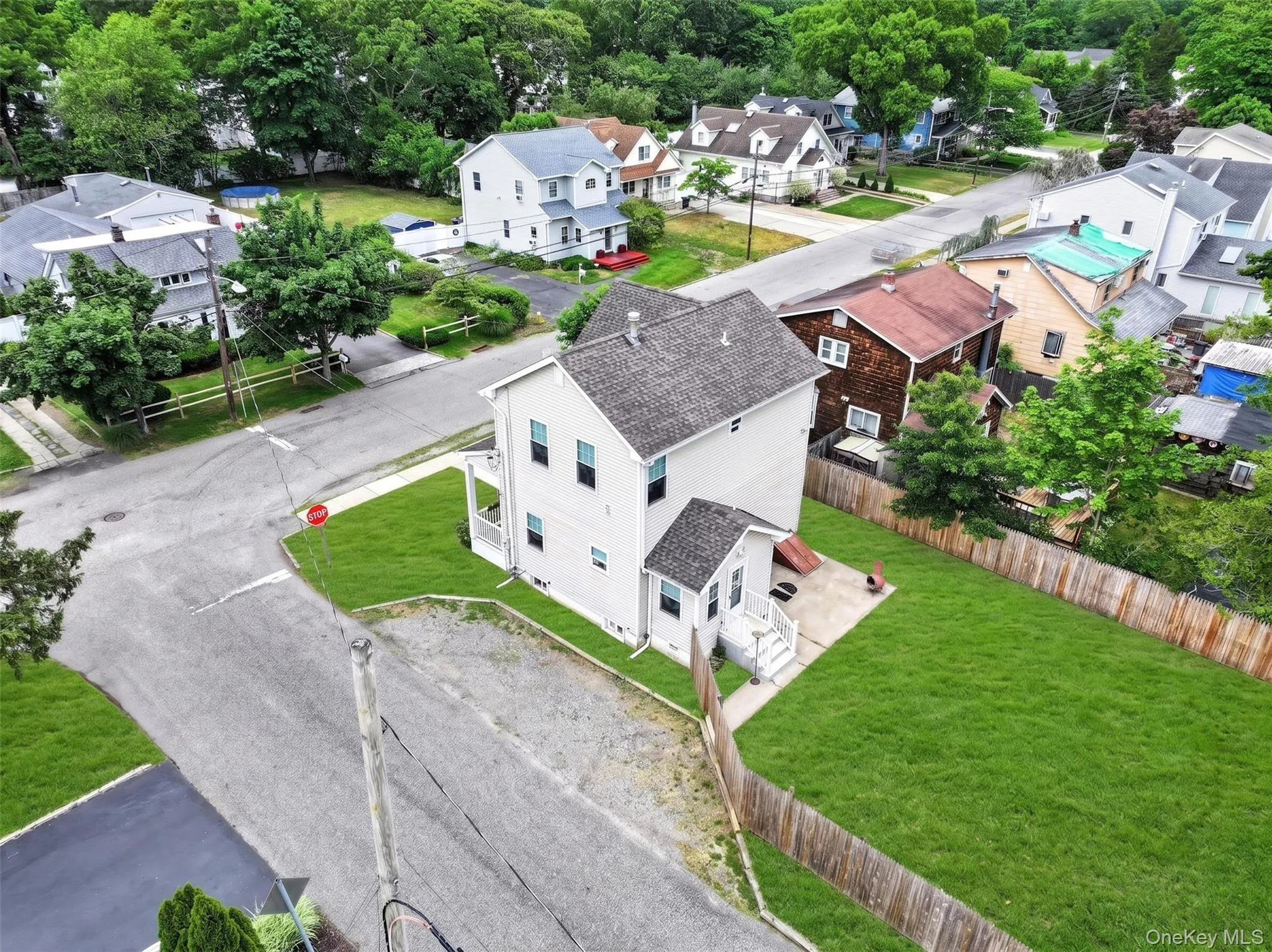 26 Richard Avenue, Islip, NY, 3 Bedrooms Bedrooms, 8 Rooms Rooms,1 BathroomBathrooms,Residential,For Rent,Richard,0,KEY1014898 26 Richard Avenue, Islip, NY, 3 Bedrooms Bedrooms, 8 Rooms Rooms,1 BathroomBathrooms,Residential,For Rent,Richard,0,KEY1014898