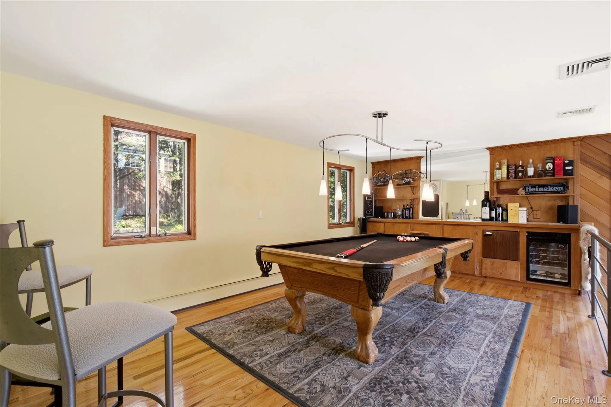 29 Vineyard Road, Huntington, NY, 4 Bedrooms Bedrooms, 9 Rooms Rooms,4 BathroomsBathrooms,Residential,For Rent,Vineyard,0,1014899 29 Vineyard Road, Huntington, NY, 4 Bedrooms Bedrooms, 9 Rooms Rooms,4 BathroomsBathrooms,Residential,For Rent,Vineyard,0,1014899