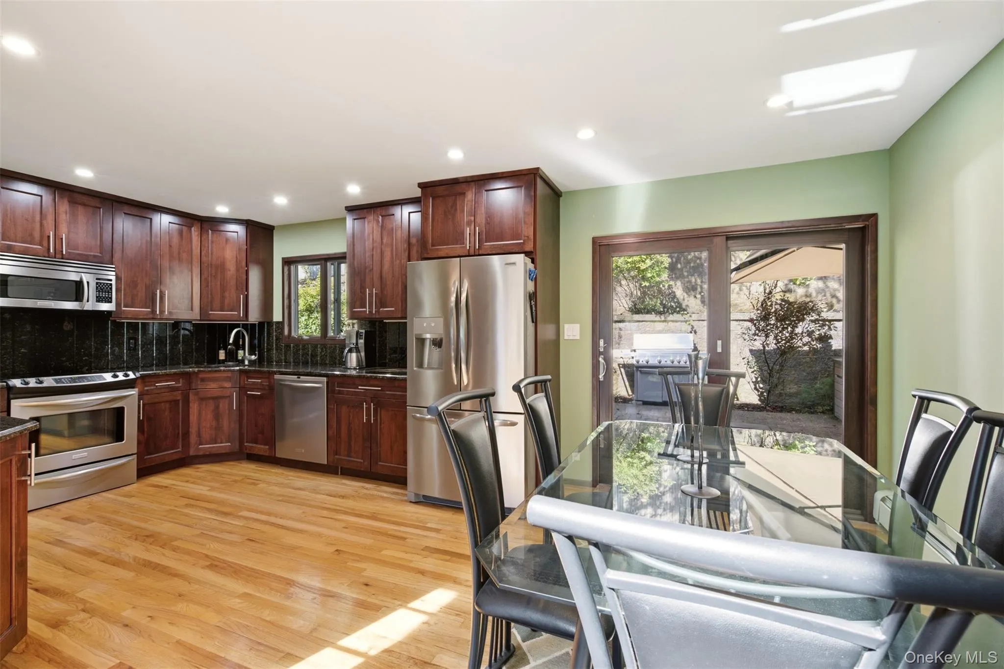 29 Vineyard Road, Huntington, NY, 4 Bedrooms Bedrooms, 9 Rooms Rooms,4 BathroomsBathrooms,Residential,For Rent,Vineyard,0,1014899 29 Vineyard Road, Huntington, NY, 4 Bedrooms Bedrooms, 9 Rooms Rooms,4 BathroomsBathrooms,Residential,For Rent,Vineyard,0,1014899