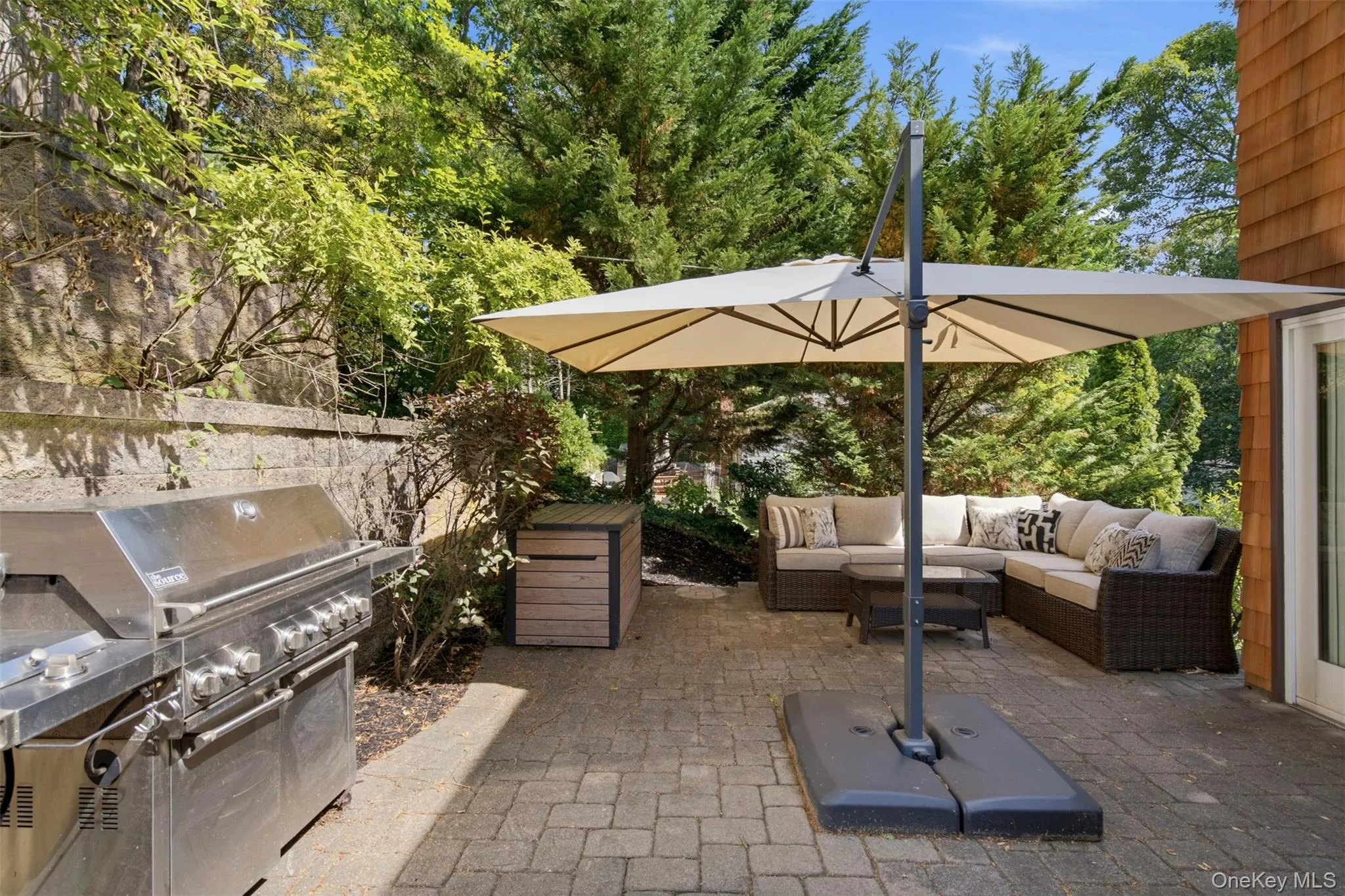 29 Vineyard Road, Huntington, NY, 4 Bedrooms Bedrooms, 9 Rooms Rooms,4 BathroomsBathrooms,Residential,For Rent,Vineyard,0,1014899 29 Vineyard Road, Huntington, NY, 4 Bedrooms Bedrooms, 9 Rooms Rooms,4 BathroomsBathrooms,Residential,For Rent,Vineyard,0,1014899