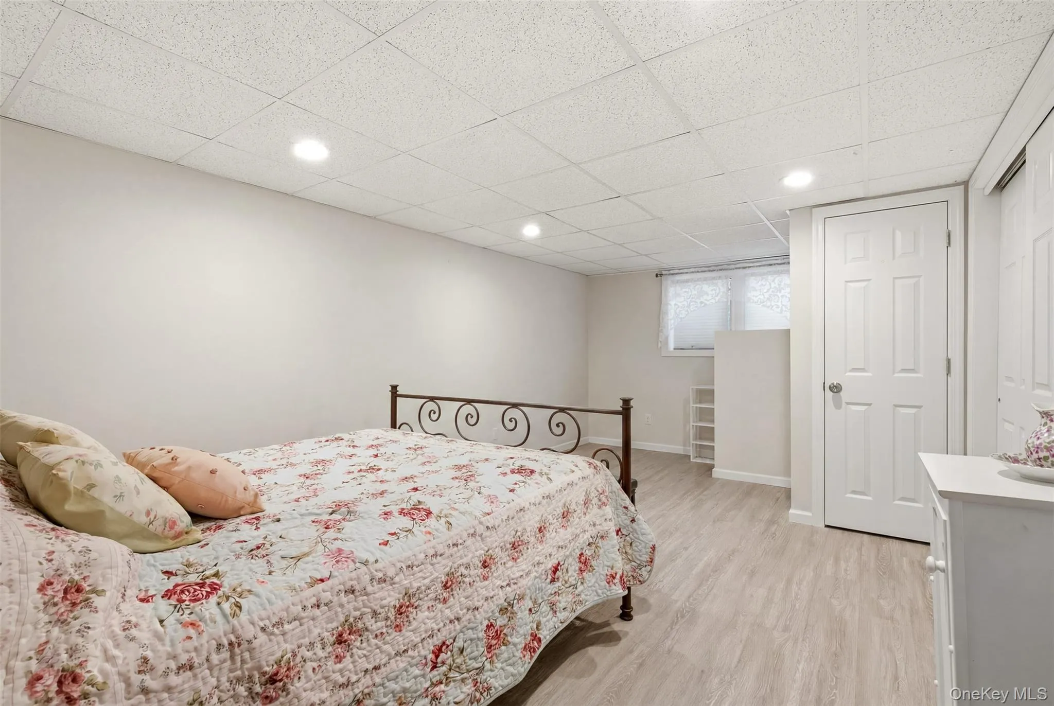 29 Vineyard Road, Huntington, NY, 4 Bedrooms Bedrooms, 9 Rooms Rooms,4 BathroomsBathrooms,Residential,For Rent,Vineyard,0,1014899 29 Vineyard Road, Huntington, NY, 4 Bedrooms Bedrooms, 9 Rooms Rooms,4 BathroomsBathrooms,Residential,For Rent,Vineyard,0,1014899