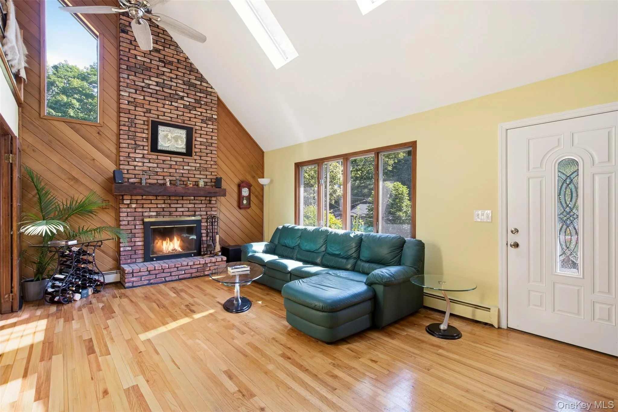 29 Vineyard Road, Huntington, NY, 4 Bedrooms Bedrooms, 9 Rooms Rooms,4 BathroomsBathrooms,Residential,For Rent,Vineyard,0,1014899 29 Vineyard Road, Huntington, NY, 4 Bedrooms Bedrooms, 9 Rooms Rooms,4 BathroomsBathrooms,Residential,For Rent,Vineyard,0,1014899