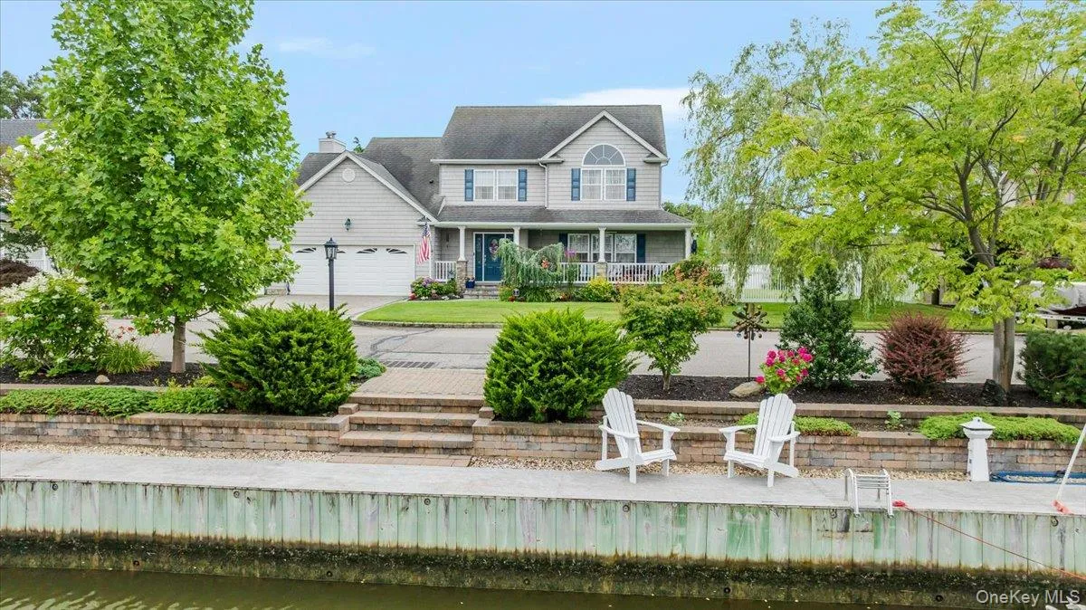 18 South Plaza, Babylon, NY, 4 Bedrooms Bedrooms, 8 Rooms Rooms,2 BathroomsBathrooms,Residential,For Rent,South,0,KEY1014904 18 South Plaza, Babylon, NY, 4 Bedrooms Bedrooms, 8 Rooms Rooms,2 BathroomsBathrooms,Residential,For Rent,South,0,KEY1014904