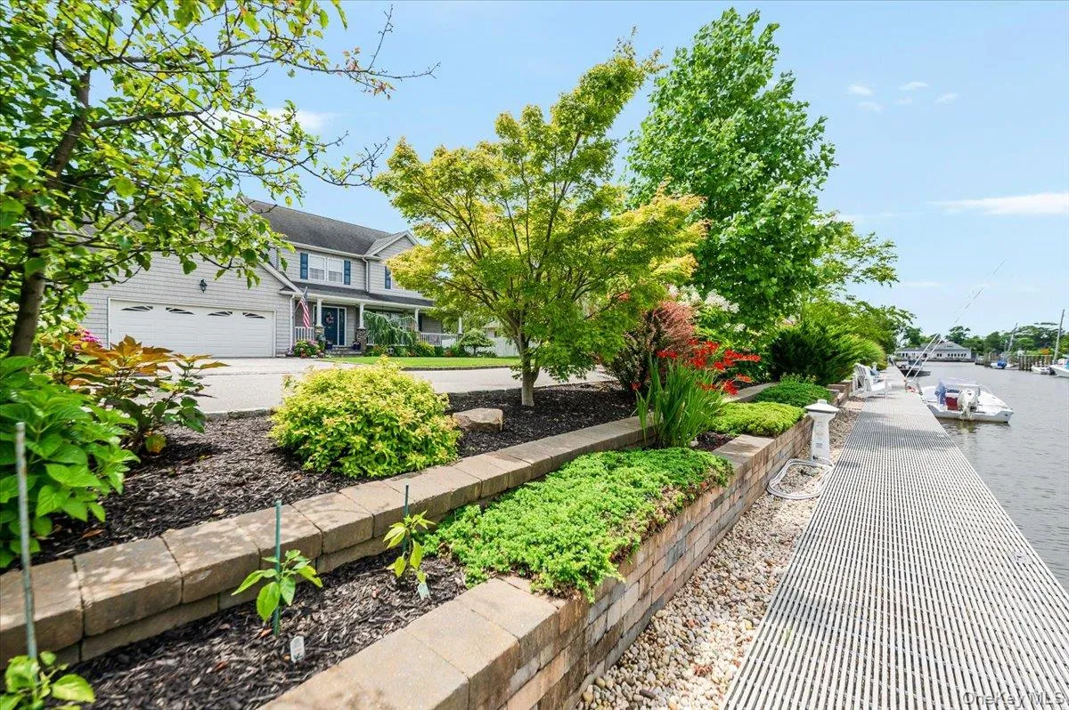 18 South Plaza, Babylon, NY, 4 Bedrooms Bedrooms, 8 Rooms Rooms,2 BathroomsBathrooms,Residential,For Rent,South,0,KEY1014904 18 South Plaza, Babylon, NY, 4 Bedrooms Bedrooms, 8 Rooms Rooms,2 BathroomsBathrooms,Residential,For Rent,South,0,KEY1014904