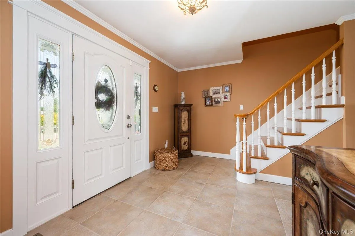 18 South Plaza, Babylon, NY, 4 Bedrooms Bedrooms, 8 Rooms Rooms,2 BathroomsBathrooms,Residential,For Rent,South,0,KEY1014904 18 South Plaza, Babylon, NY, 4 Bedrooms Bedrooms, 8 Rooms Rooms,2 BathroomsBathrooms,Residential,For Rent,South,0,KEY1014904