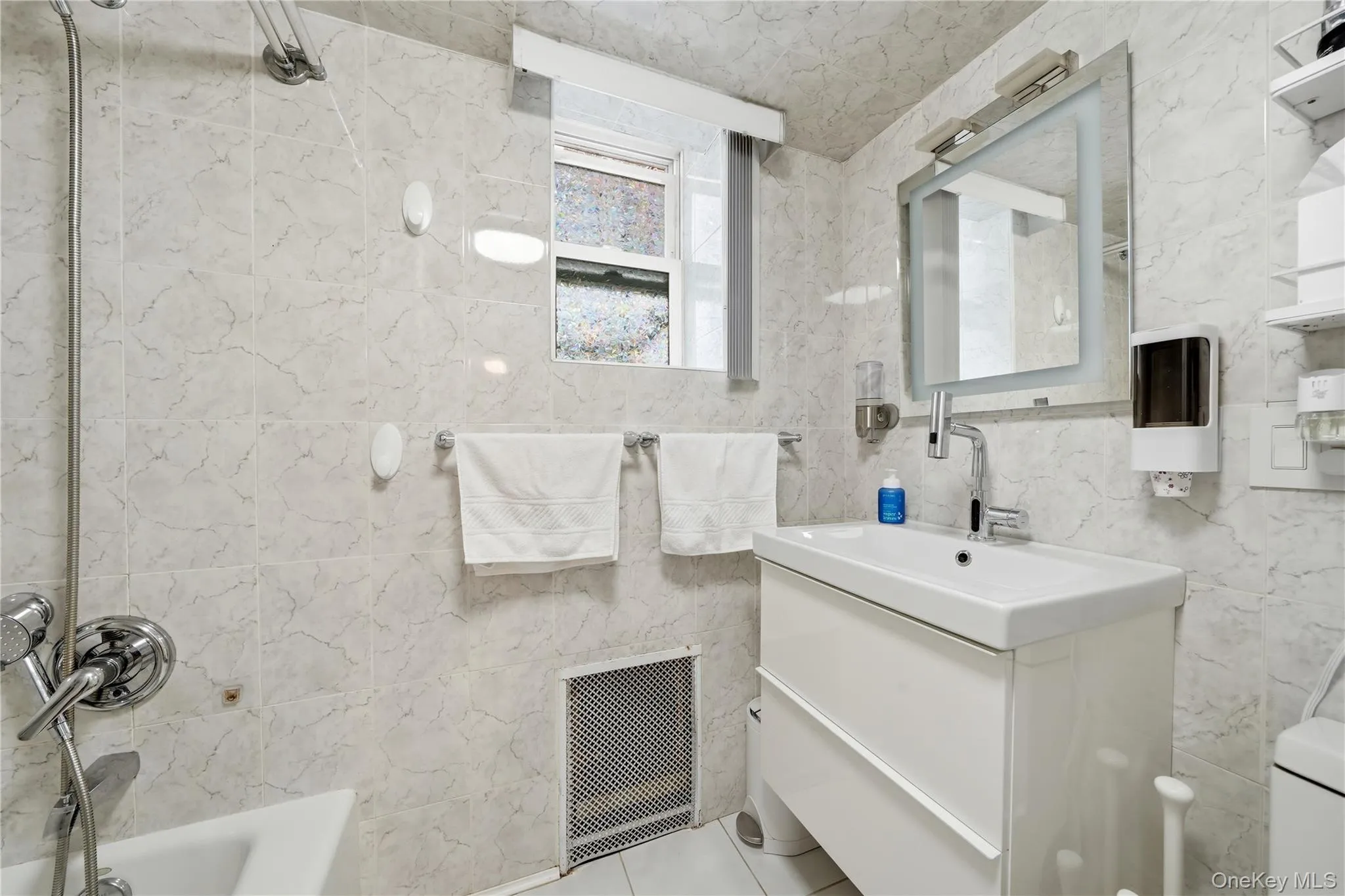 4082 Ocean Avenue, New York, NY, 4 Bedrooms Bedrooms, 10 Rooms Rooms,2 BathroomsBathrooms,Residential,For Rent,Ocean,0,1014907 4082 Ocean Avenue, New York, NY, 4 Bedrooms Bedrooms, 10 Rooms Rooms,2 BathroomsBathrooms,Residential,For Rent,Ocean,0,1014907