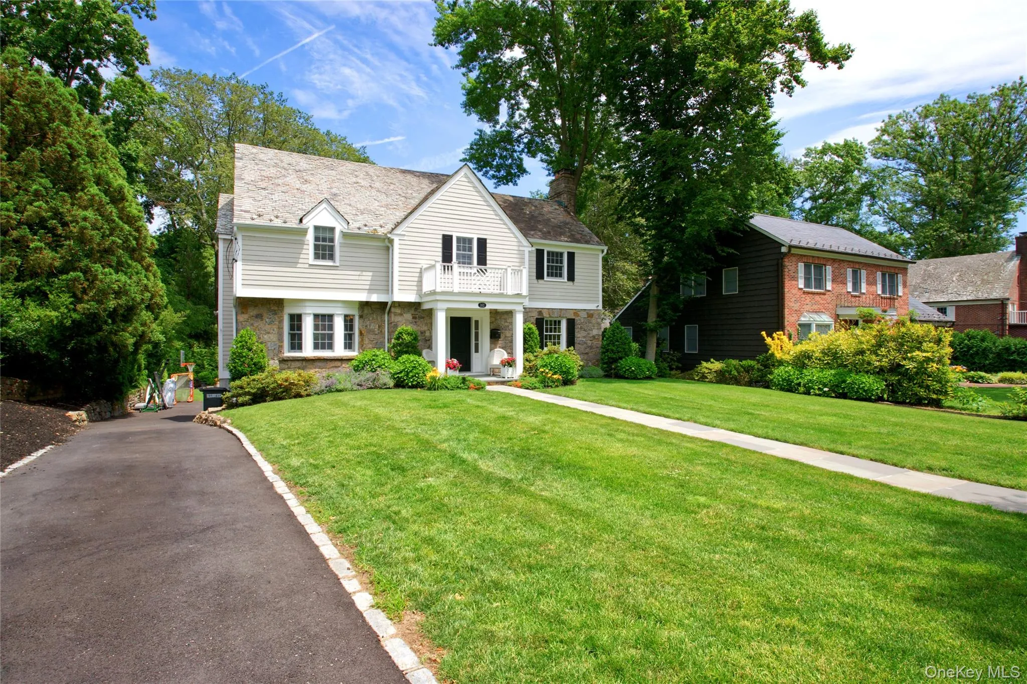 162 Manhasset Woods Road, North Hempstead, NY, 5 Bedrooms Bedrooms, 9 Rooms Rooms,4 BathroomsBathrooms,Residential,For Rent,Manhasset Woods,0,1014911 162 Manhasset Woods Road, North Hempstead, NY, 5 Bedrooms Bedrooms, 9 Rooms Rooms,4 BathroomsBathrooms,Residential,For Rent,Manhasset Woods,0,1014911
