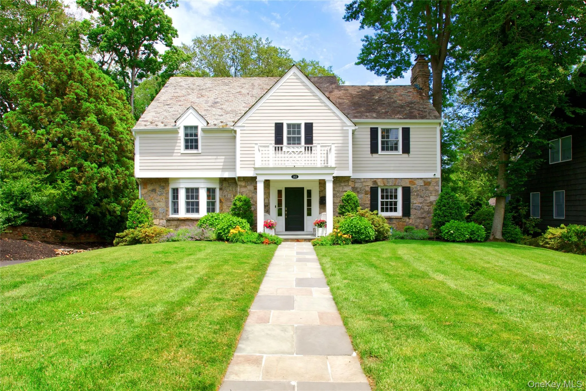162 Manhasset Woods Road, North Hempstead, NY, 5 Bedrooms Bedrooms, 9 Rooms Rooms,4 BathroomsBathrooms,Residential,For Rent,Manhasset Woods,0,1014911 162 Manhasset Woods Road, North Hempstead, NY, 5 Bedrooms Bedrooms, 9 Rooms Rooms,4 BathroomsBathrooms,Residential,For Rent,Manhasset Woods,0,1014911