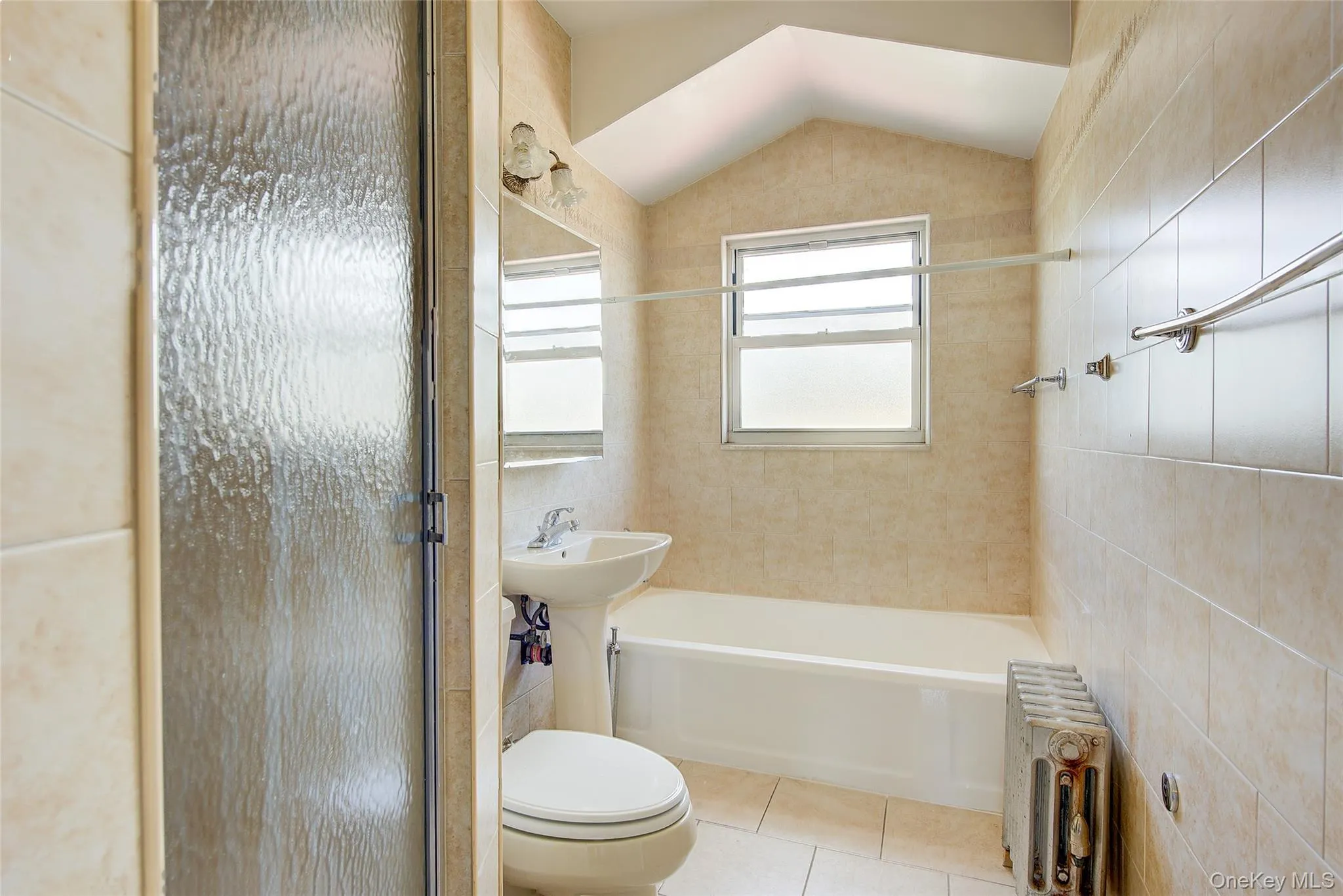 85-62 66th Road, New York, NY, 3 Bedrooms Bedrooms, 7 Rooms Rooms,2 BathroomsBathrooms,Residential,For Rent,66th,0,KEY1014915 85-62 66th Road, New York, NY, 3 Bedrooms Bedrooms, 7 Rooms Rooms,2 BathroomsBathrooms,Residential,For Rent,66th,0,KEY1014915