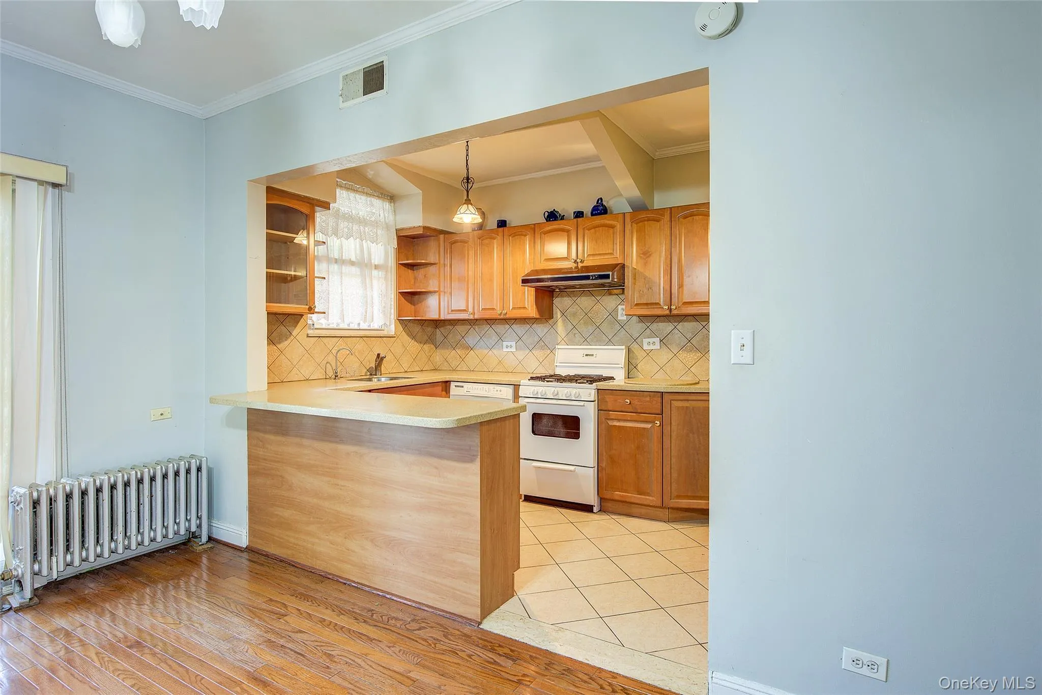 85-62 66th Road, New York, NY, 3 Bedrooms Bedrooms, 7 Rooms Rooms,2 BathroomsBathrooms,Residential,For Rent,66th,0,KEY1014915 85-62 66th Road, New York, NY, 3 Bedrooms Bedrooms, 7 Rooms Rooms,2 BathroomsBathrooms,Residential,For Rent,66th,0,KEY1014915