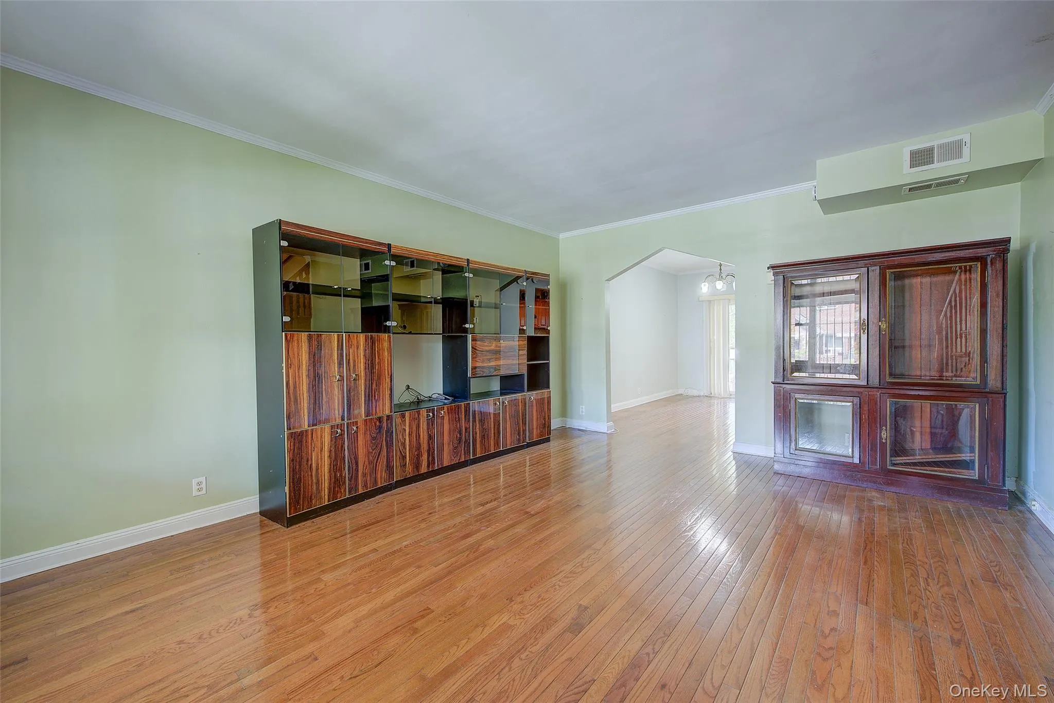 85-62 66th Road, New York, NY, 3 Bedrooms Bedrooms, 7 Rooms Rooms,2 BathroomsBathrooms,Residential,For Rent,66th,0,KEY1014915 85-62 66th Road, New York, NY, 3 Bedrooms Bedrooms, 7 Rooms Rooms,2 BathroomsBathrooms,Residential,For Rent,66th,0,KEY1014915