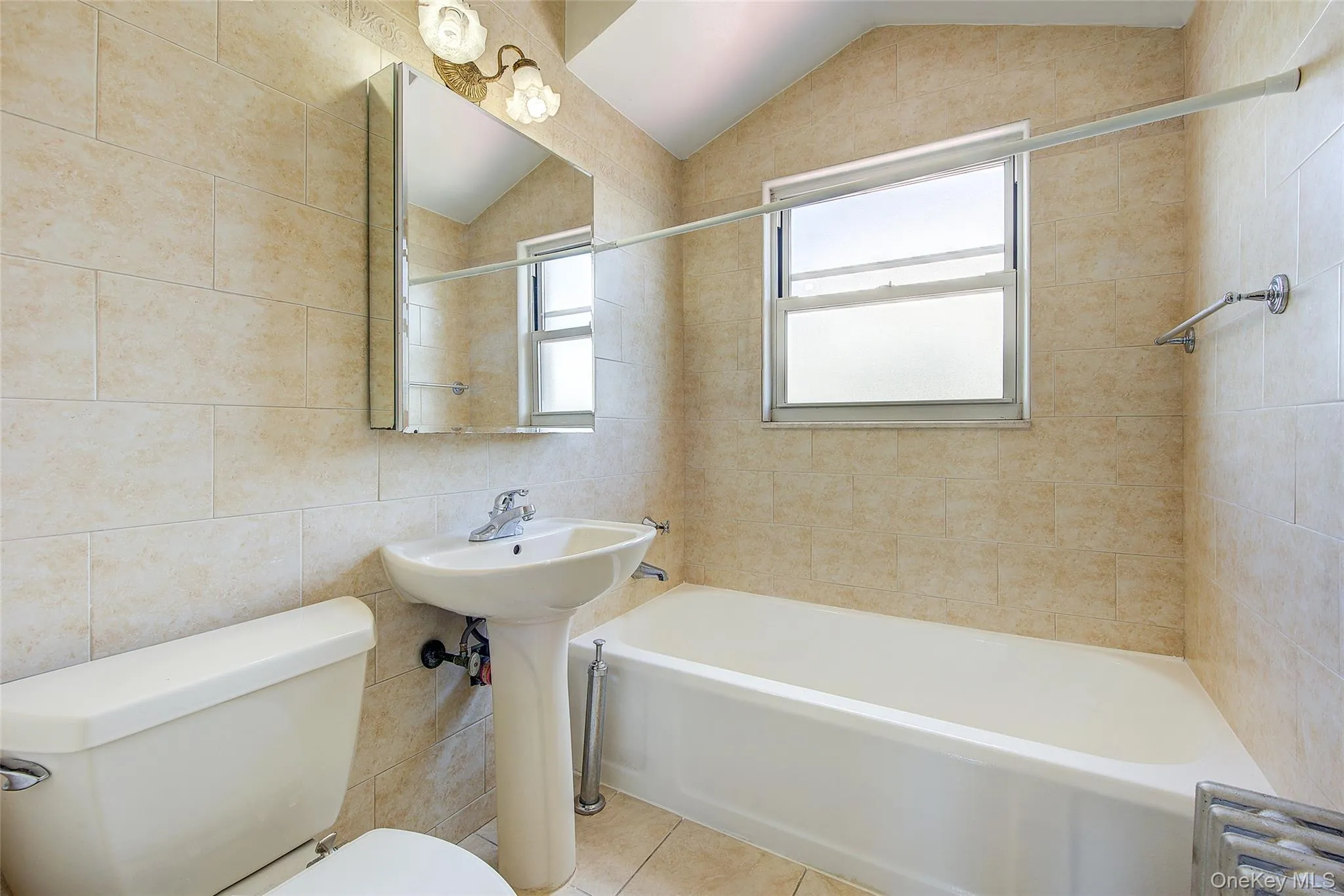 85-62 66th Road, New York, NY, 3 Bedrooms Bedrooms, 7 Rooms Rooms,2 BathroomsBathrooms,Residential,For Rent,66th,0,KEY1014915 85-62 66th Road, New York, NY, 3 Bedrooms Bedrooms, 7 Rooms Rooms,2 BathroomsBathrooms,Residential,For Rent,66th,0,KEY1014915