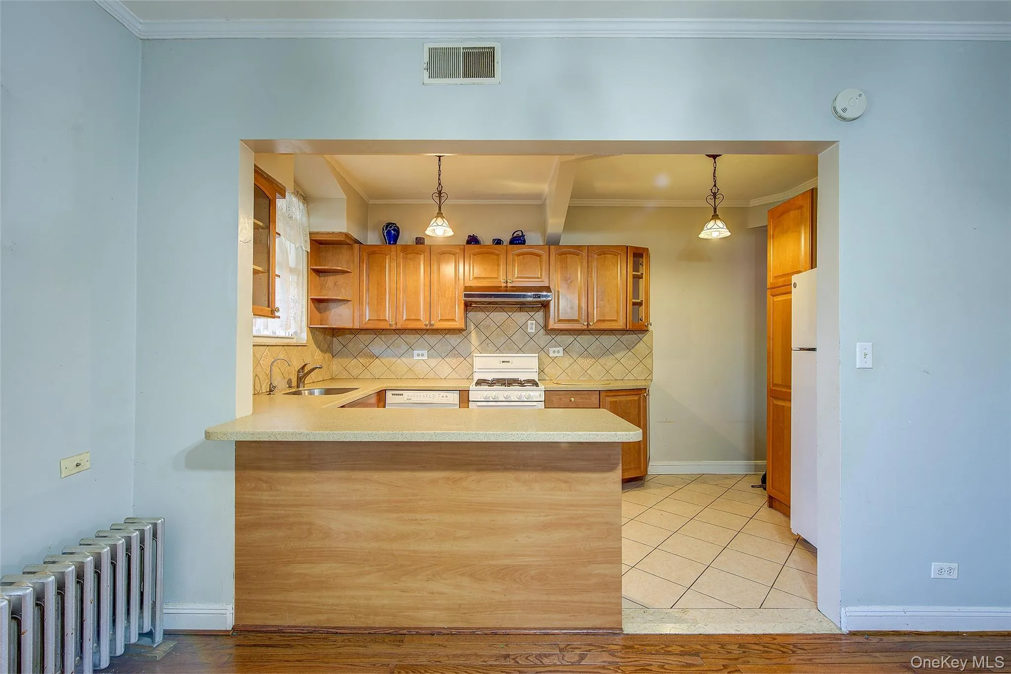 85-62 66th Road, New York, NY, 3 Bedrooms Bedrooms, 7 Rooms Rooms,2 BathroomsBathrooms,Residential,For Rent,66th,0,KEY1014915 85-62 66th Road, New York, NY, 3 Bedrooms Bedrooms, 7 Rooms Rooms,2 BathroomsBathrooms,Residential,For Rent,66th,0,KEY1014915