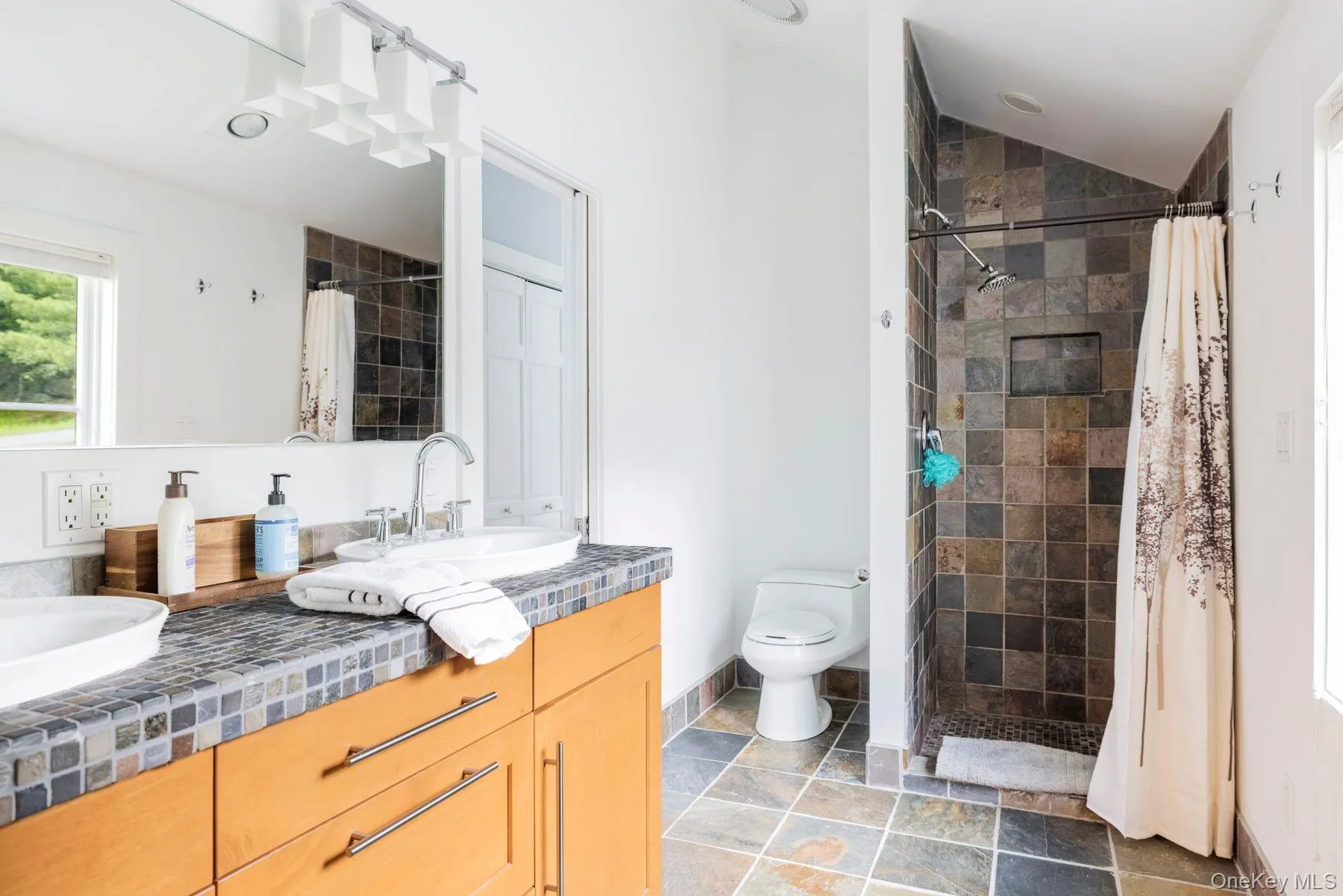 Primary ensuite bathroom Primary ensuite bathroom