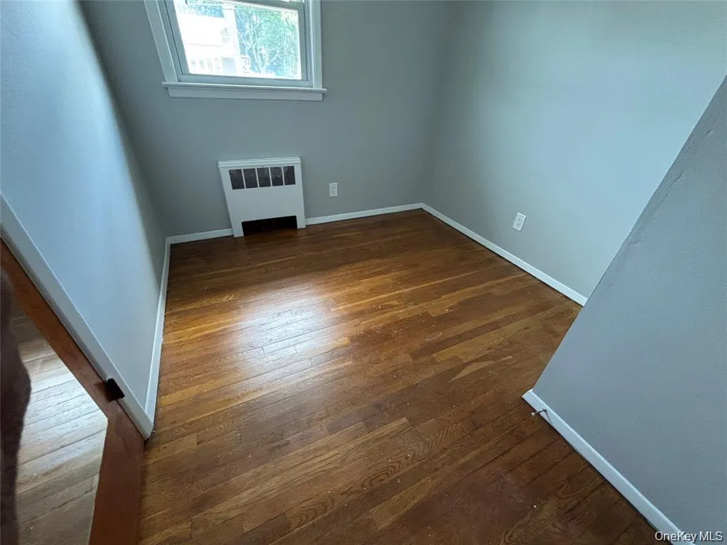 235 10th Street, Oyster Bay, NY, 3 Bedrooms Bedrooms, 5 Rooms Rooms,1 BathroomBathrooms,Residential,For Rent,10th,0,1014919 235 10th Street, Oyster Bay, NY, 3 Bedrooms Bedrooms, 5 Rooms Rooms,1 BathroomBathrooms,Residential,For Rent,10th,0,1014919