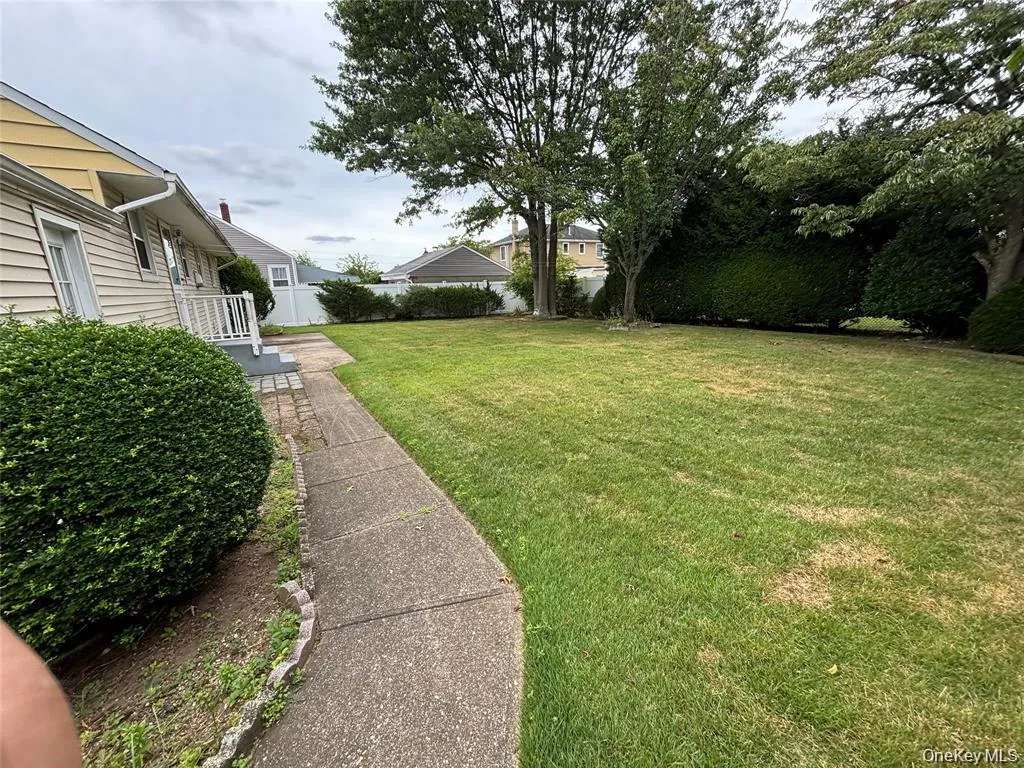 235 10th Street, Oyster Bay, NY, 3 Bedrooms Bedrooms, 5 Rooms Rooms,1 BathroomBathrooms,Residential,For Rent,10th,0,1014919 235 10th Street, Oyster Bay, NY, 3 Bedrooms Bedrooms, 5 Rooms Rooms,1 BathroomBathrooms,Residential,For Rent,10th,0,1014919