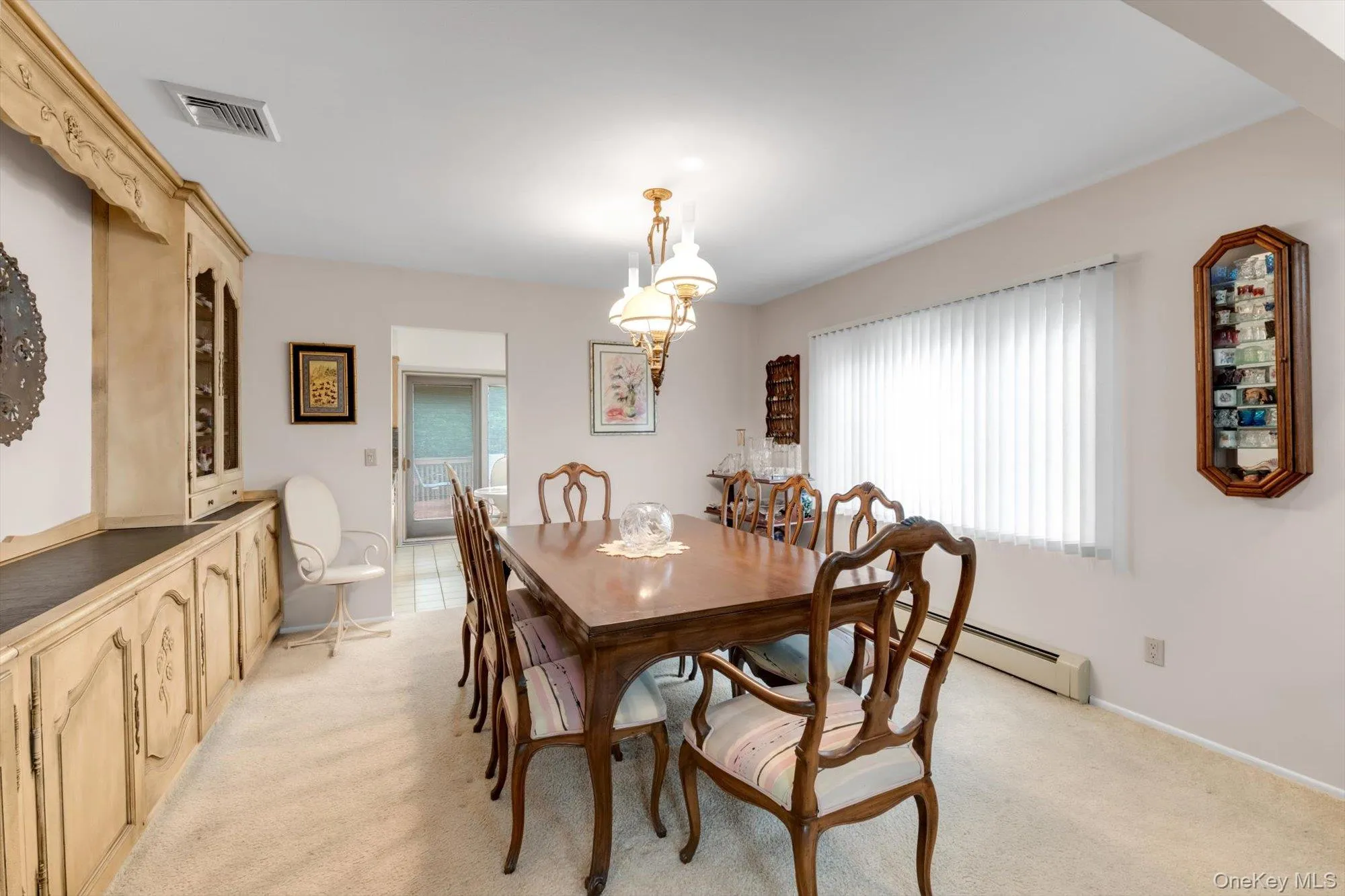 189 Regent Drive, Hempstead, NY, 4 Bedrooms Bedrooms, 5 Rooms Rooms,3 BathroomsBathrooms,Residential,For Rent,Regent,0,1014921 189 Regent Drive, Hempstead, NY, 4 Bedrooms Bedrooms, 5 Rooms Rooms,3 BathroomsBathrooms,Residential,For Rent,Regent,0,1014921
