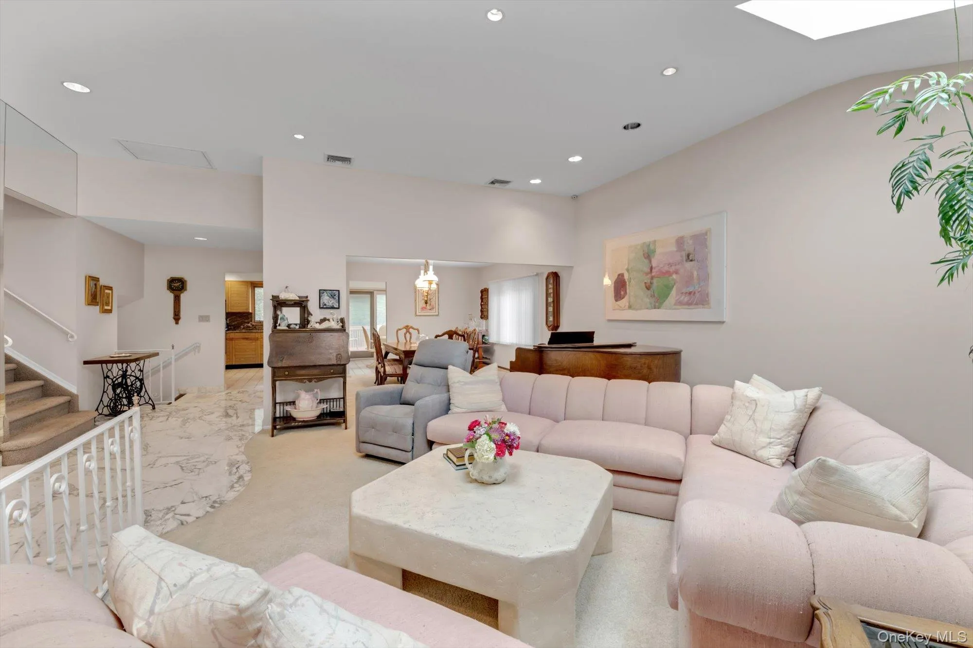 189 Regent Drive, Hempstead, NY, 4 Bedrooms Bedrooms, 5 Rooms Rooms,3 BathroomsBathrooms,Residential,For Rent,Regent,0,1014921 189 Regent Drive, Hempstead, NY, 4 Bedrooms Bedrooms, 5 Rooms Rooms,3 BathroomsBathrooms,Residential,For Rent,Regent,0,1014921
