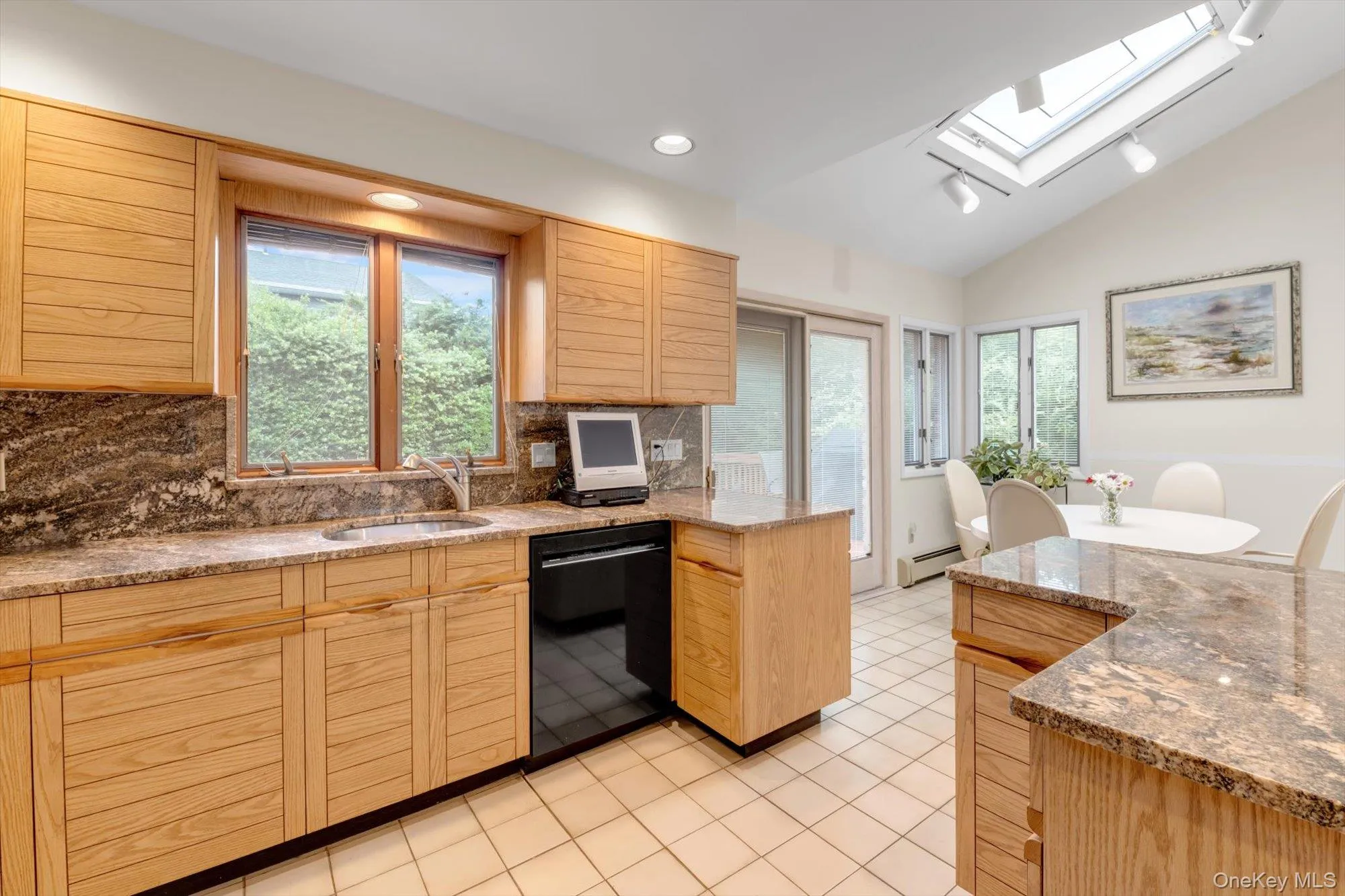 189 Regent Drive, Hempstead, NY, 4 Bedrooms Bedrooms, 5 Rooms Rooms,3 BathroomsBathrooms,Residential,For Rent,Regent,0,1014921 189 Regent Drive, Hempstead, NY, 4 Bedrooms Bedrooms, 5 Rooms Rooms,3 BathroomsBathrooms,Residential,For Rent,Regent,0,1014921