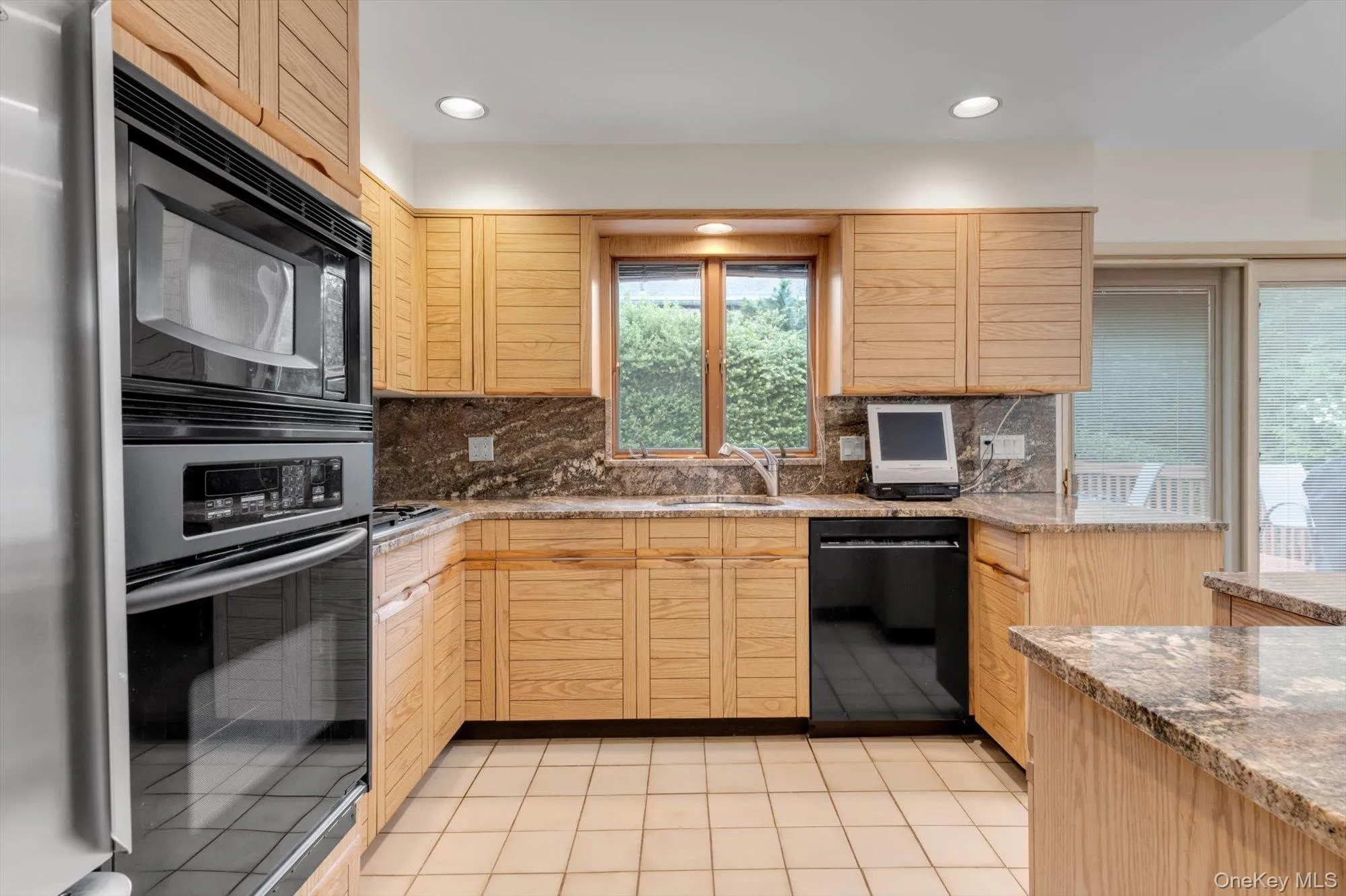 189 Regent Drive, Hempstead, NY, 4 Bedrooms Bedrooms, 5 Rooms Rooms,3 BathroomsBathrooms,Residential,For Rent,Regent,0,1014921 189 Regent Drive, Hempstead, NY, 4 Bedrooms Bedrooms, 5 Rooms Rooms,3 BathroomsBathrooms,Residential,For Rent,Regent,0,1014921