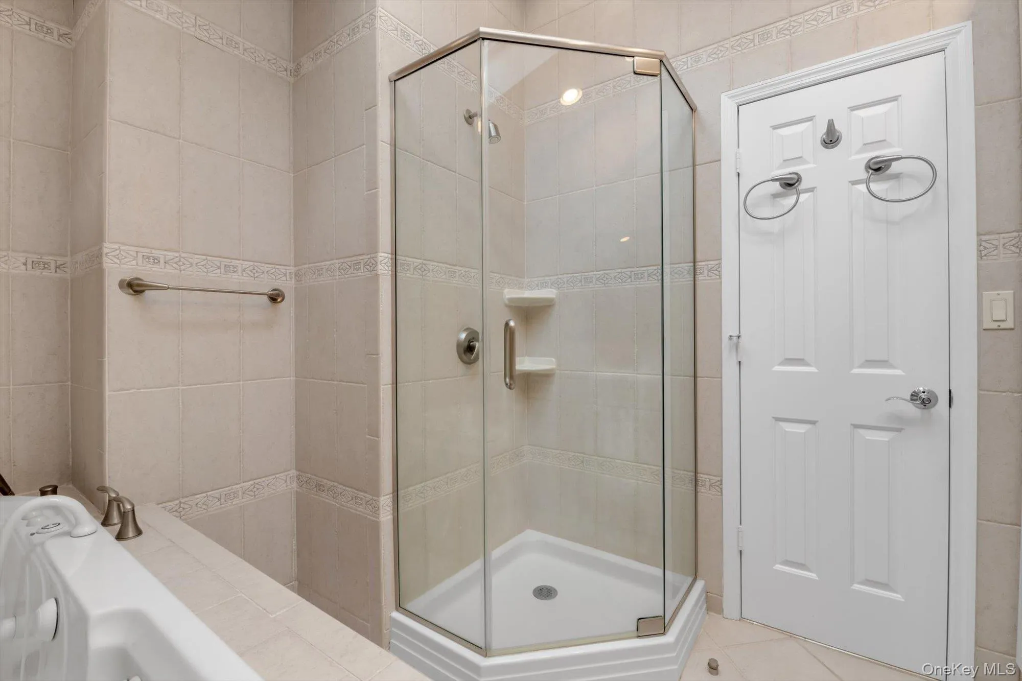 189 Regent Drive, Hempstead, NY, 4 Bedrooms Bedrooms, 5 Rooms Rooms,3 BathroomsBathrooms,Residential,For Rent,Regent,0,1014921 189 Regent Drive, Hempstead, NY, 4 Bedrooms Bedrooms, 5 Rooms Rooms,3 BathroomsBathrooms,Residential,For Rent,Regent,0,1014921