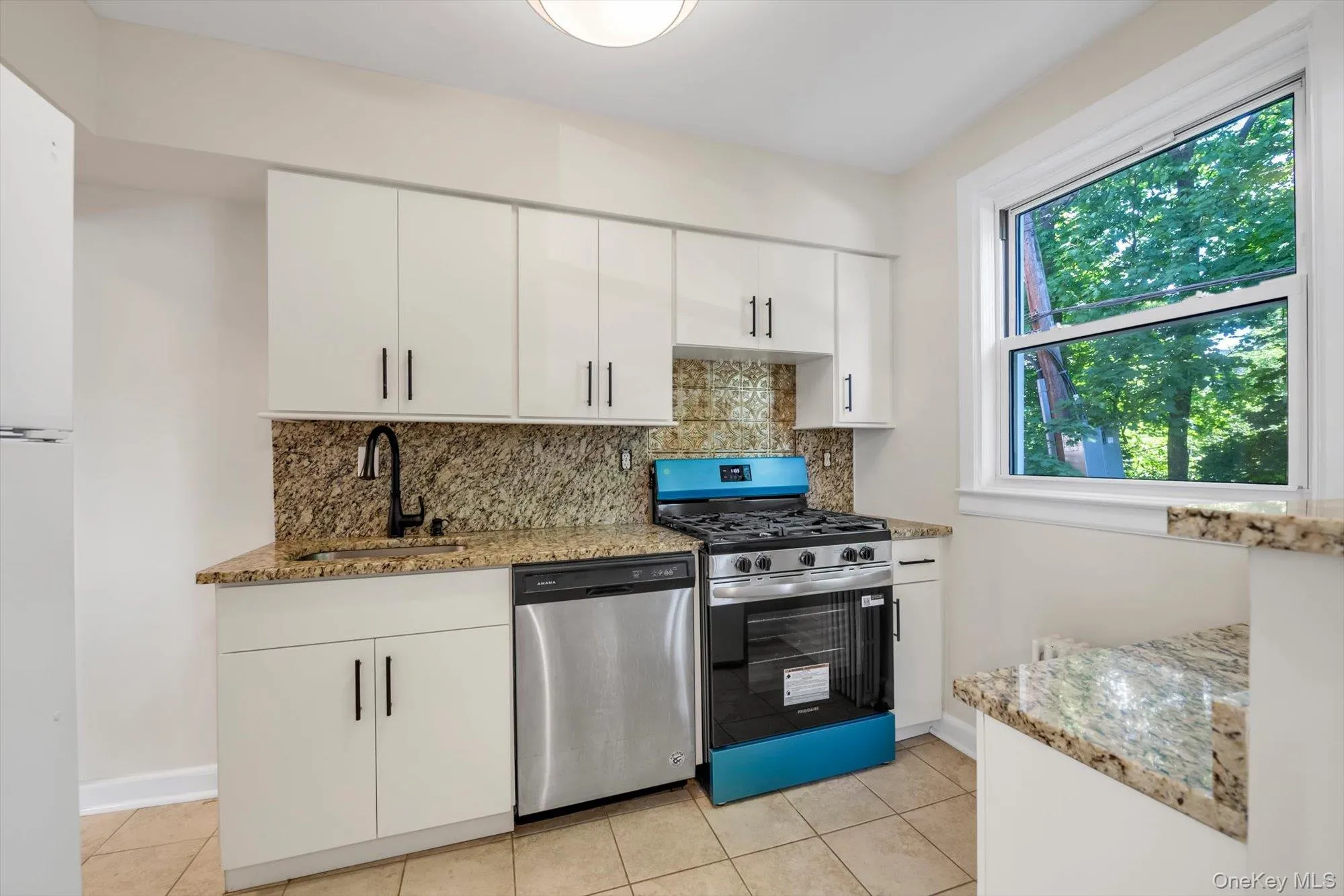 9 Edwards, North Hempstead, NY, 1 Bedroom Bedrooms, 3 Rooms Rooms,1 BathroomBathrooms,Residential,For Rent,Edwards,0,1014923 9 Edwards, North Hempstead, NY, 1 Bedroom Bedrooms, 3 Rooms Rooms,1 BathroomBathrooms,Residential,For Rent,Edwards,0,1014923