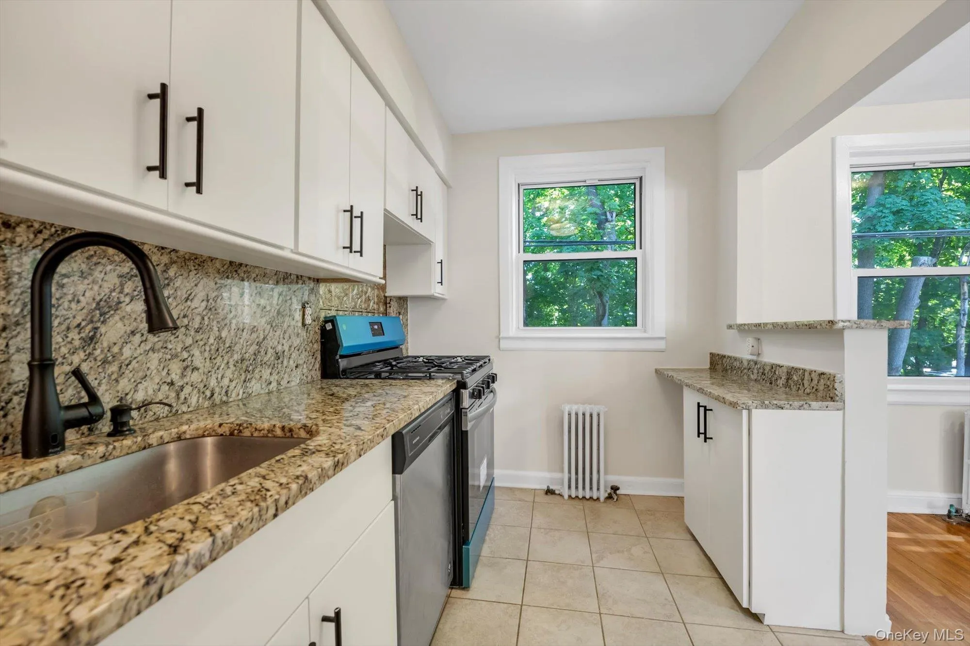 9 Edwards, North Hempstead, NY, 1 Bedroom Bedrooms, 3 Rooms Rooms,1 BathroomBathrooms,Residential,For Rent,Edwards,0,1014923 9 Edwards, North Hempstead, NY, 1 Bedroom Bedrooms, 3 Rooms Rooms,1 BathroomBathrooms,Residential,For Rent,Edwards,0,1014923