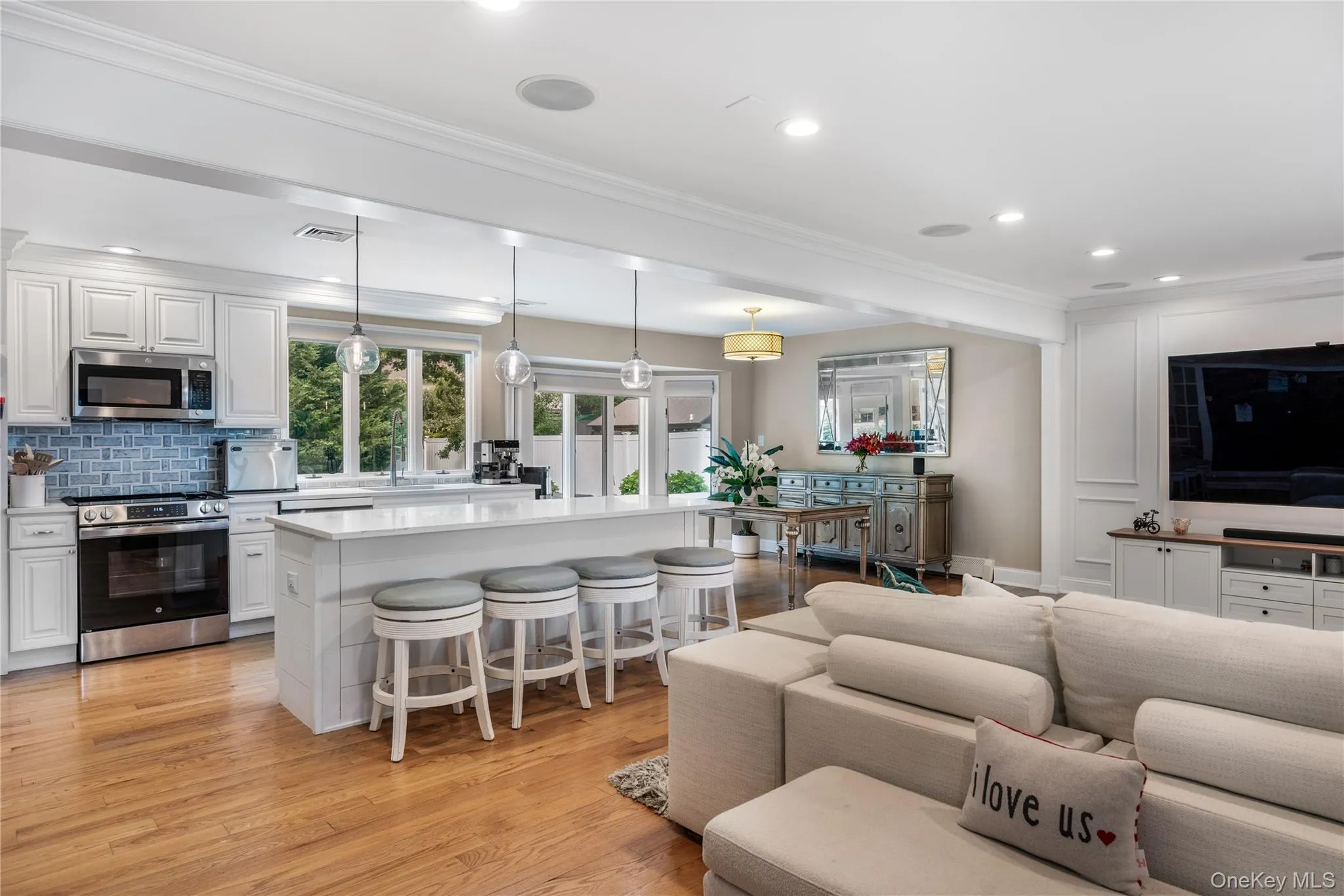 12 Miller Avenue, Brookhaven, NY, 4 Bedrooms Bedrooms, 8 Rooms Rooms,3 BathroomsBathrooms,Residential,For Rent,Miller,0,KEY1014924 12 Miller Avenue, Brookhaven, NY, 4 Bedrooms Bedrooms, 8 Rooms Rooms,3 BathroomsBathrooms,Residential,For Rent,Miller,0,KEY1014924