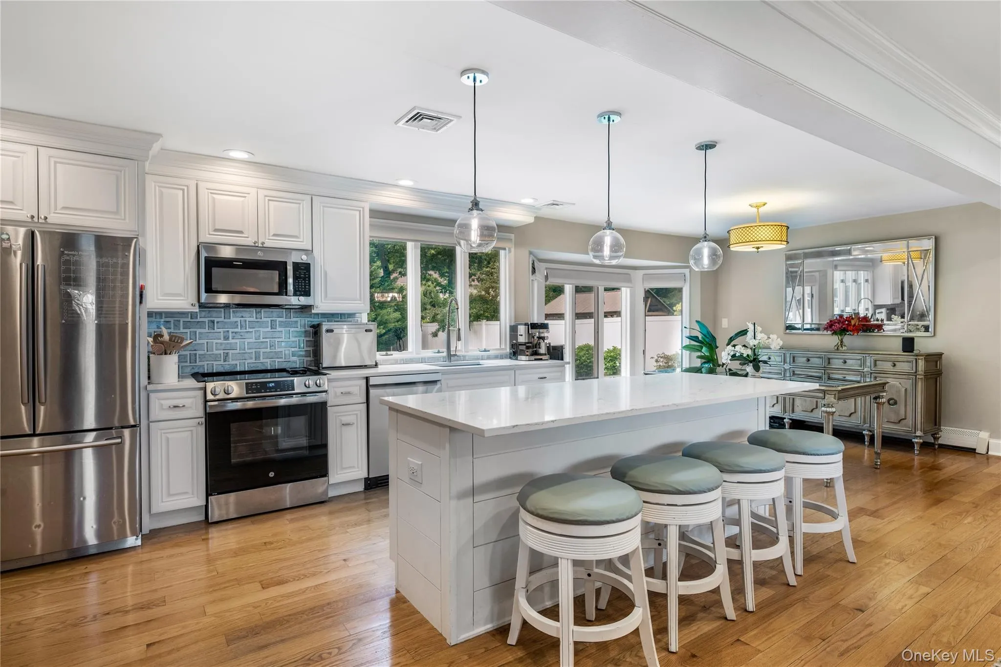 12 Miller Avenue, Brookhaven, NY, 4 Bedrooms Bedrooms, 8 Rooms Rooms,3 BathroomsBathrooms,Residential,For Rent,Miller,0,KEY1014924 12 Miller Avenue, Brookhaven, NY, 4 Bedrooms Bedrooms, 8 Rooms Rooms,3 BathroomsBathrooms,Residential,For Rent,Miller,0,KEY1014924