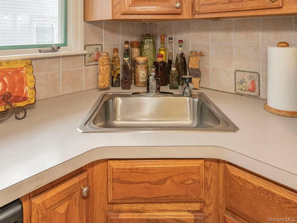 3601 Wadena Street, Hempstead, NY, 3 Bedrooms Bedrooms, 6 Rooms Rooms,1 BathroomBathrooms,Residential,For Rent,Wadena,0,1014925 3601 Wadena Street, Hempstead, NY, 3 Bedrooms Bedrooms, 6 Rooms Rooms,1 BathroomBathrooms,Residential,For Rent,Wadena,0,1014925