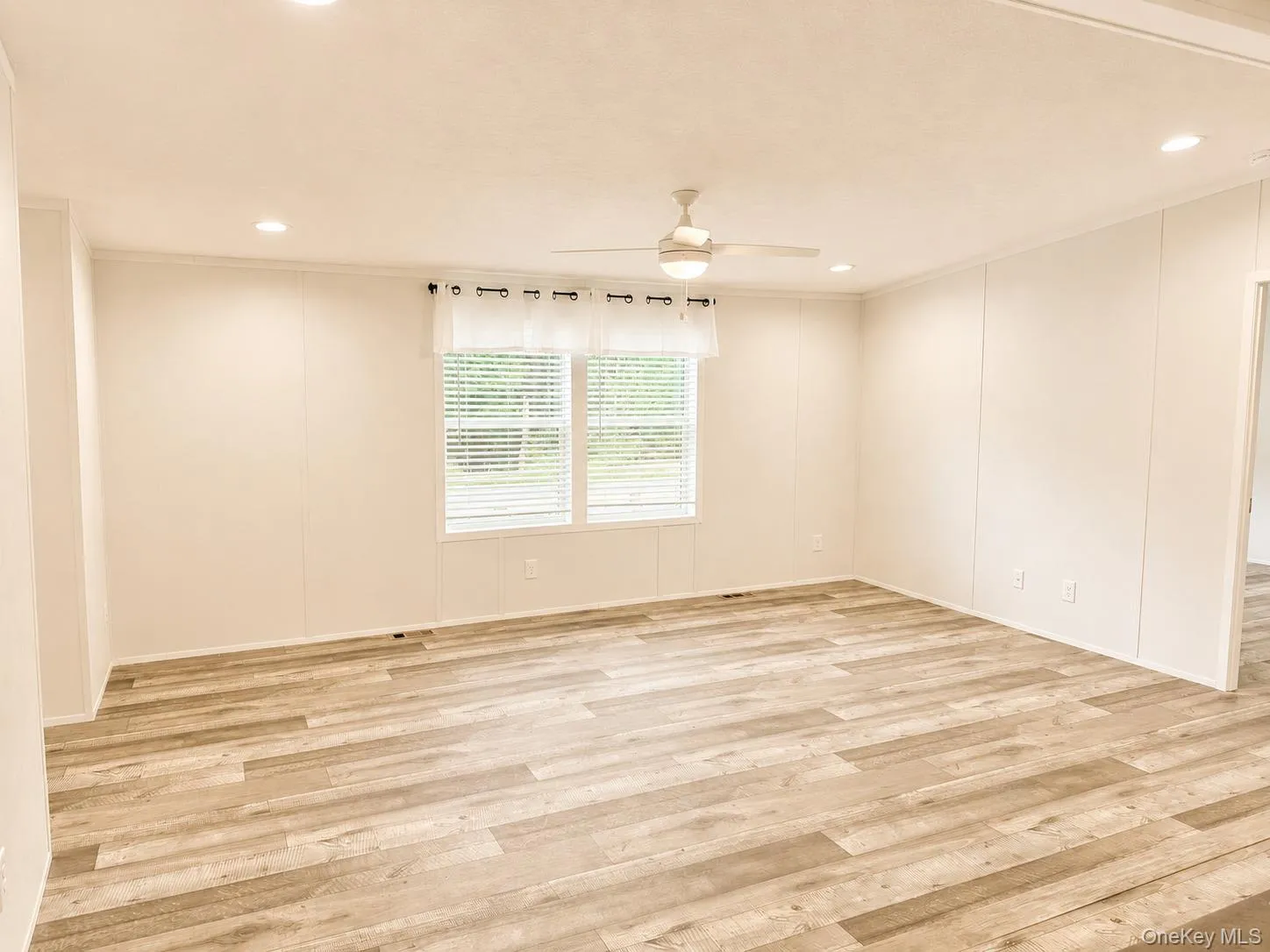 256 Main Street, Rockland, NY, 2 Bedrooms Bedrooms, 7 Rooms Rooms,2 BathroomsBathrooms,Residential,For Rent,Main,0,1014928 256 Main Street, Rockland, NY, 2 Bedrooms Bedrooms, 7 Rooms Rooms,2 BathroomsBathrooms,Residential,For Rent,Main,0,1014928