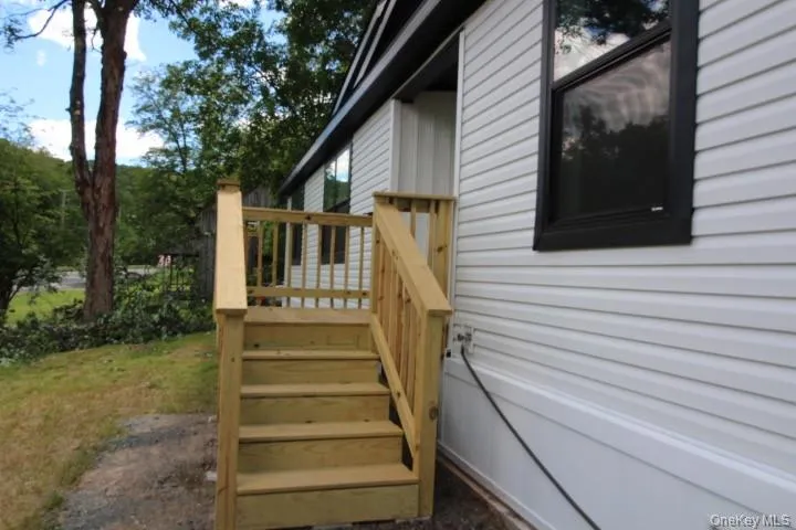 256 Main Street, Rockland, NY, 2 Bedrooms Bedrooms, 7 Rooms Rooms,2 BathroomsBathrooms,Residential,For Rent,Main,0,1014928 256 Main Street, Rockland, NY, 2 Bedrooms Bedrooms, 7 Rooms Rooms,2 BathroomsBathrooms,Residential,For Rent,Main,0,1014928