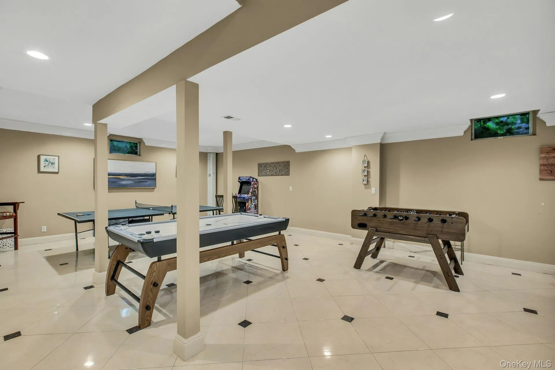 135 Round Swamp Road, Huntington, NY, 7 Bedrooms Bedrooms, 17 Rooms Rooms,6 BathroomsBathrooms,Residential,For Rent,Round Swamp,0,KEY1014930 135 Round Swamp Road, Huntington, NY, 7 Bedrooms Bedrooms, 17 Rooms Rooms,6 BathroomsBathrooms,Residential,For Rent,Round Swamp,0,KEY1014930