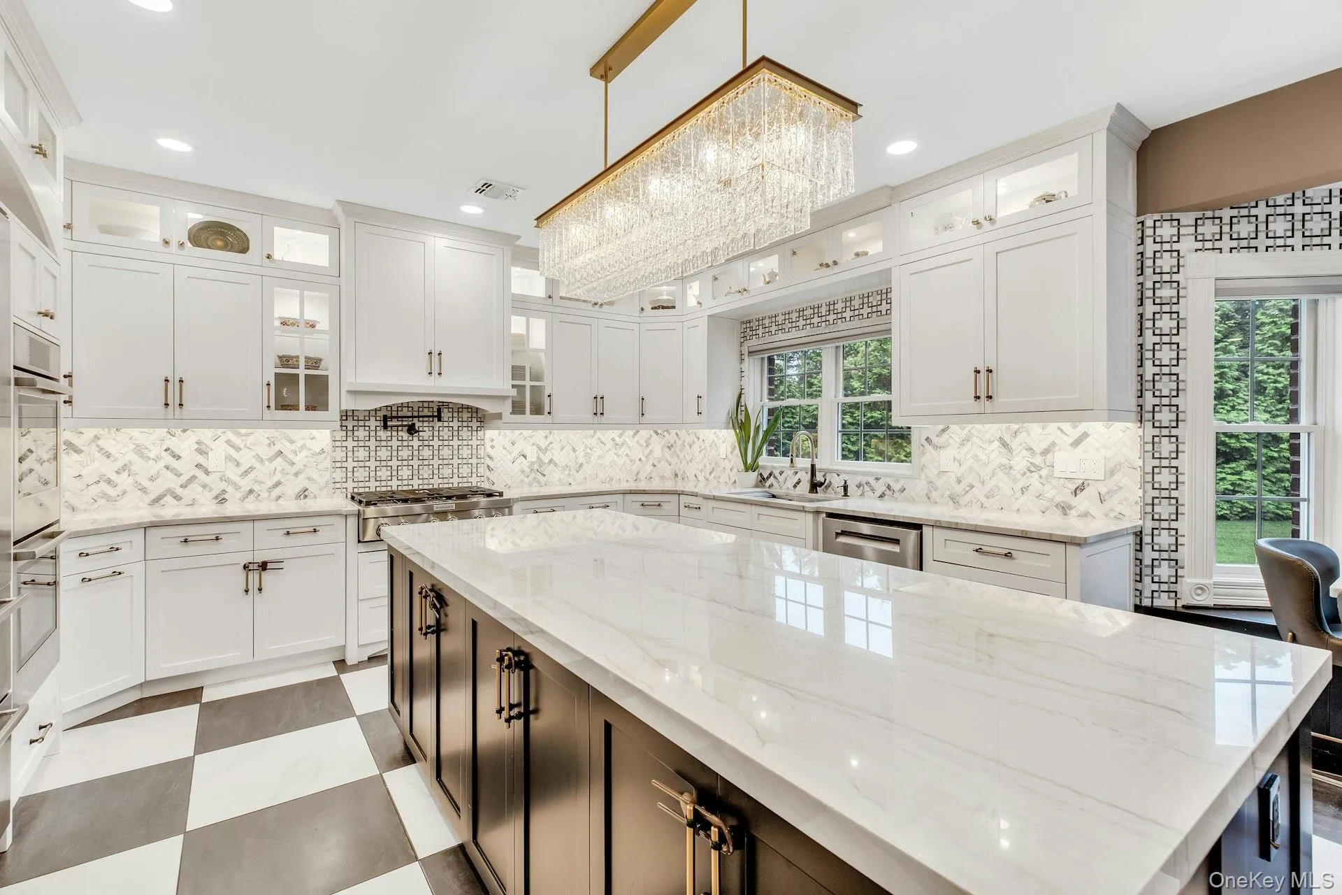 135 Round Swamp Road, Huntington, NY, 7 Bedrooms Bedrooms, 17 Rooms Rooms,6 BathroomsBathrooms,Residential,For Rent,Round Swamp,0,KEY1014930 135 Round Swamp Road, Huntington, NY, 7 Bedrooms Bedrooms, 17 Rooms Rooms,6 BathroomsBathrooms,Residential,For Rent,Round Swamp,0,KEY1014930