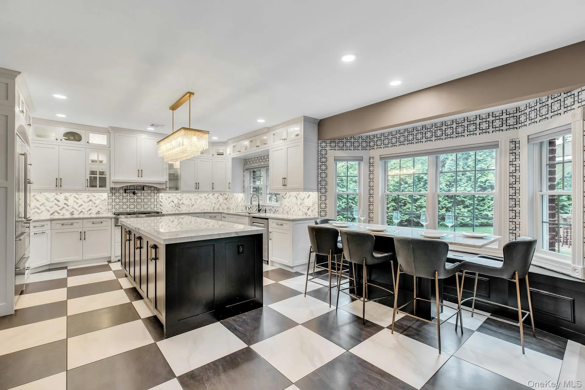 135 Round Swamp Road, Huntington, NY, 7 Bedrooms Bedrooms, 17 Rooms Rooms,6 BathroomsBathrooms,Residential,For Rent,Round Swamp,0,KEY1014930 135 Round Swamp Road, Huntington, NY, 7 Bedrooms Bedrooms, 17 Rooms Rooms,6 BathroomsBathrooms,Residential,For Rent,Round Swamp,0,KEY1014930