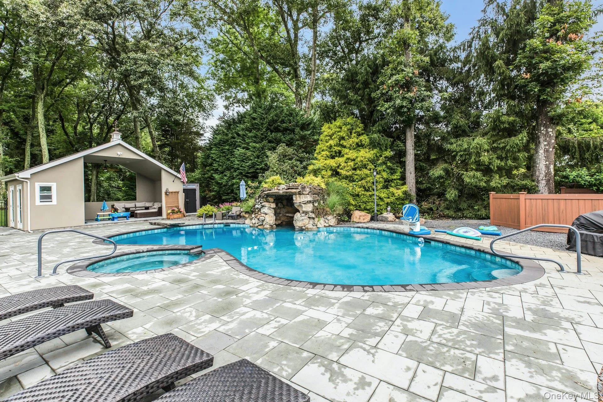 135 Round Swamp Road, Huntington, NY, 7 Bedrooms Bedrooms, 17 Rooms Rooms,6 BathroomsBathrooms,Residential,For Rent,Round Swamp,0,KEY1014930 135 Round Swamp Road, Huntington, NY, 7 Bedrooms Bedrooms, 17 Rooms Rooms,6 BathroomsBathrooms,Residential,For Rent,Round Swamp,0,KEY1014930