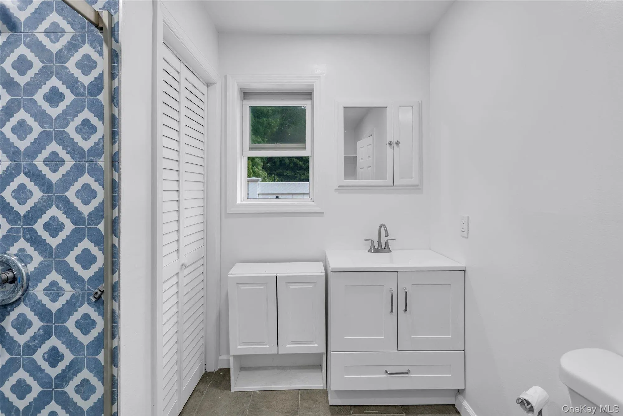 158 Continental Avenue, Huntington, NY, 1 Bedroom Bedrooms, 3 Rooms Rooms,1 BathroomBathrooms,Residential Lease,For Rent,Continental,0,KEY1014933 158 Continental Avenue, Huntington, NY, 1 Bedroom Bedrooms, 3 Rooms Rooms,1 BathroomBathrooms,Residential Lease,For Rent,Continental,0,KEY1014933