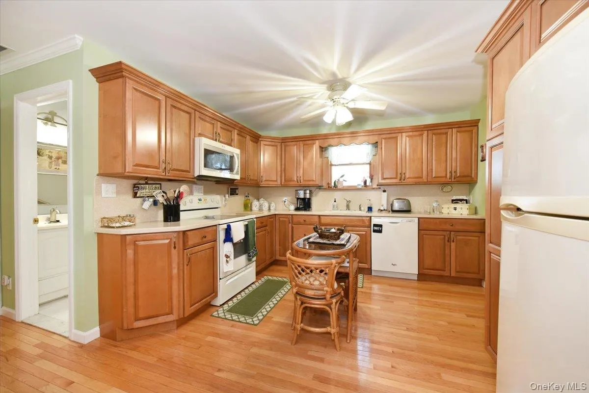 167 Suffolk Avenue, Oyster Bay, NY, 5 Bedrooms Bedrooms, 12 Rooms Rooms,3 BathroomsBathrooms,Residential,For Rent,Suffolk,0,1014938 167 Suffolk Avenue, Oyster Bay, NY, 5 Bedrooms Bedrooms, 12 Rooms Rooms,3 BathroomsBathrooms,Residential,For Rent,Suffolk,0,1014938